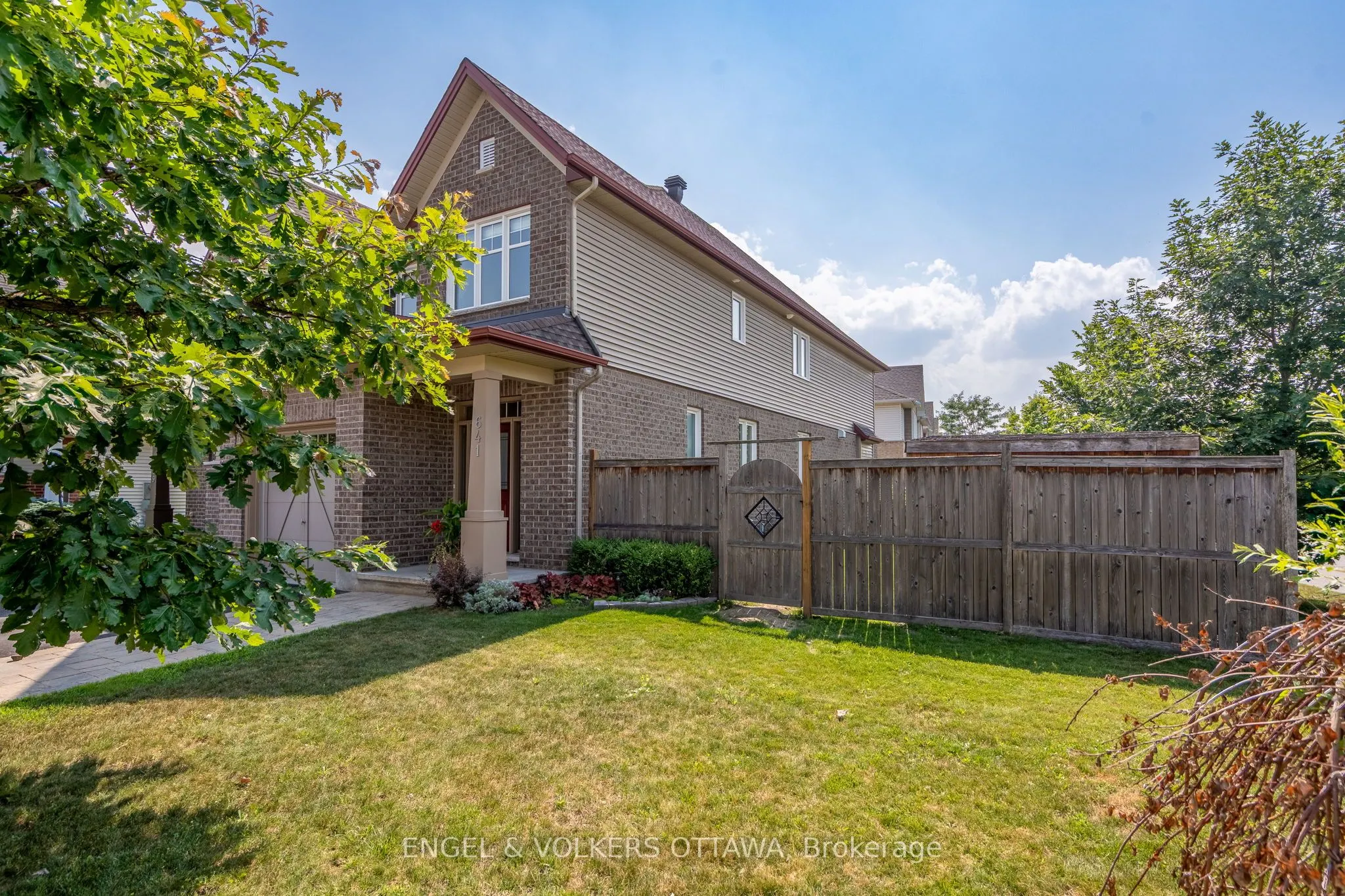 641 Willowmere Way