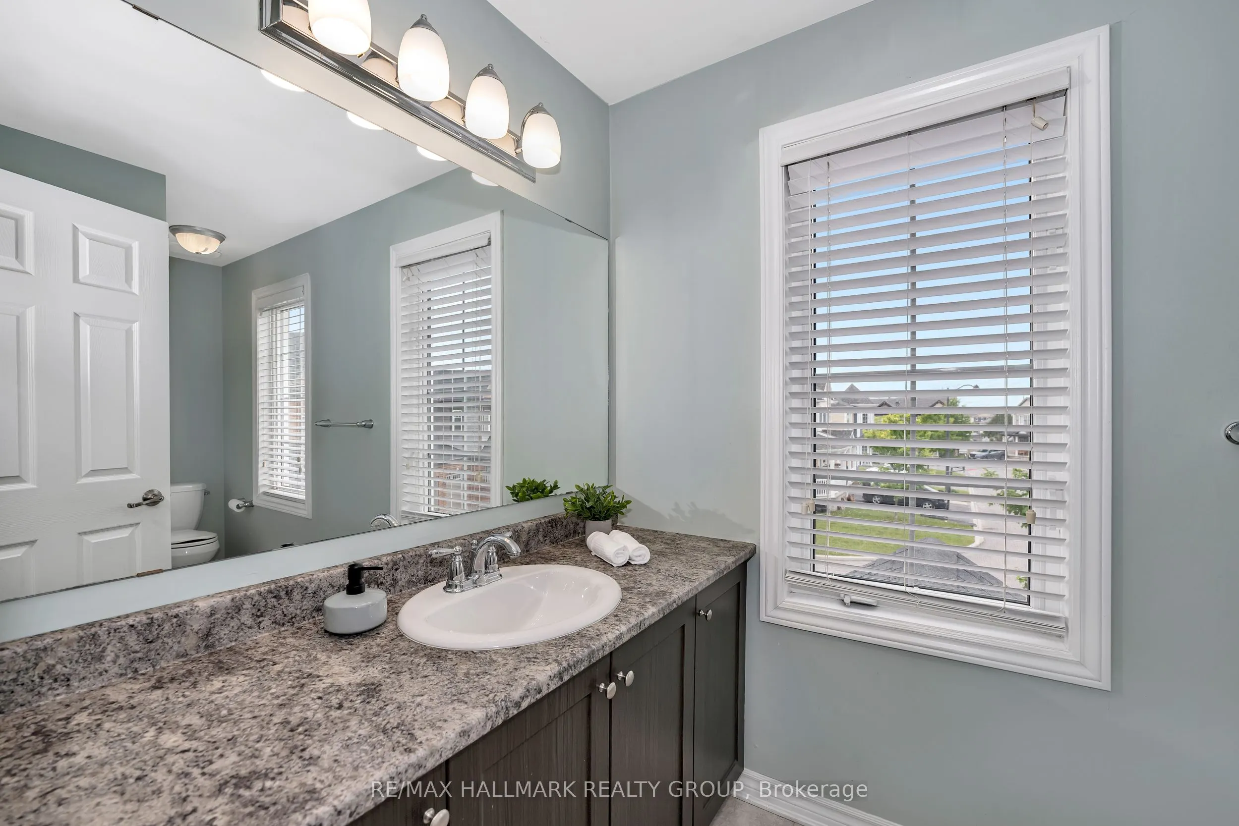 334 ASTELIA Crescent