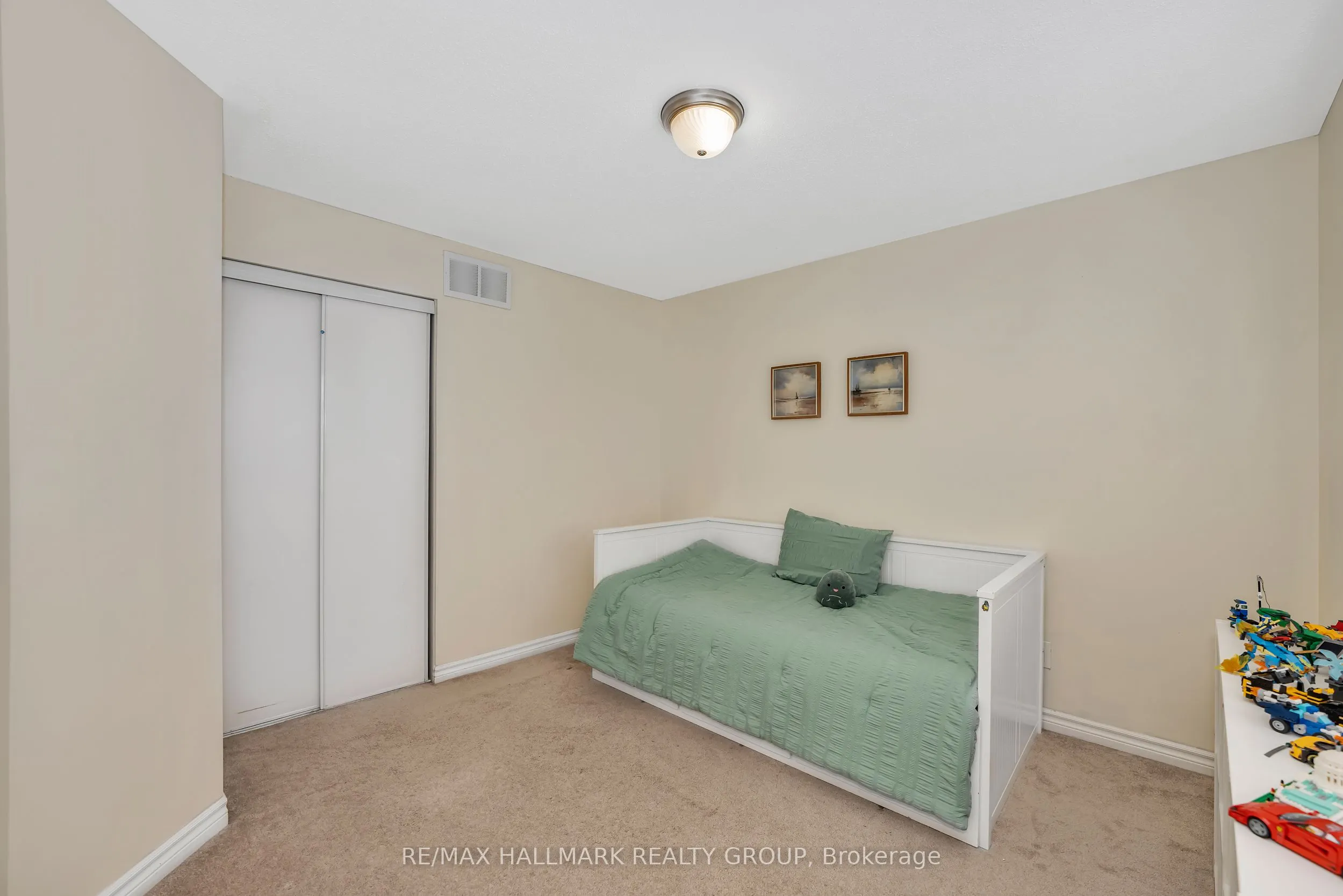 334 ASTELIA Crescent