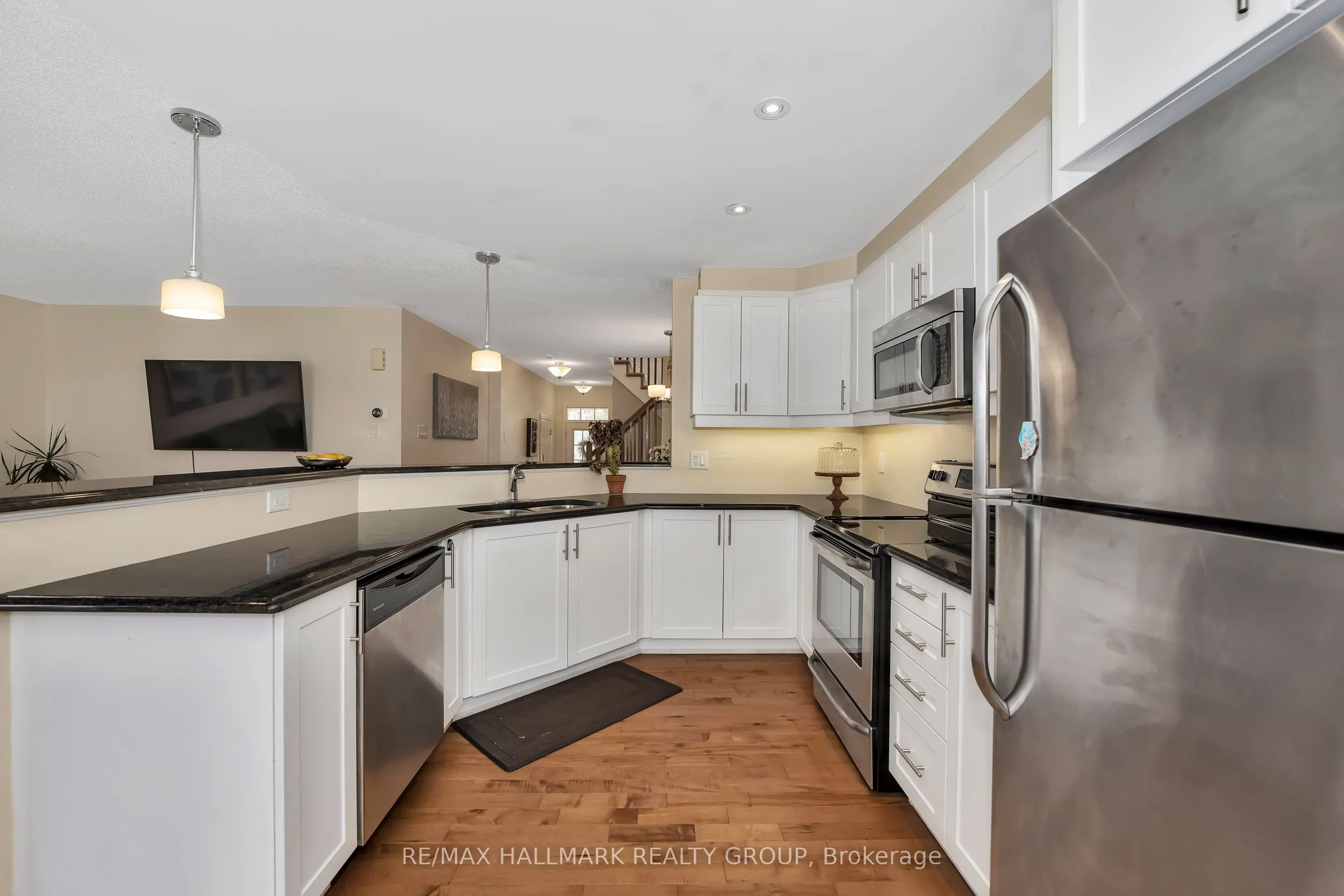 334 ASTELIA Crescent