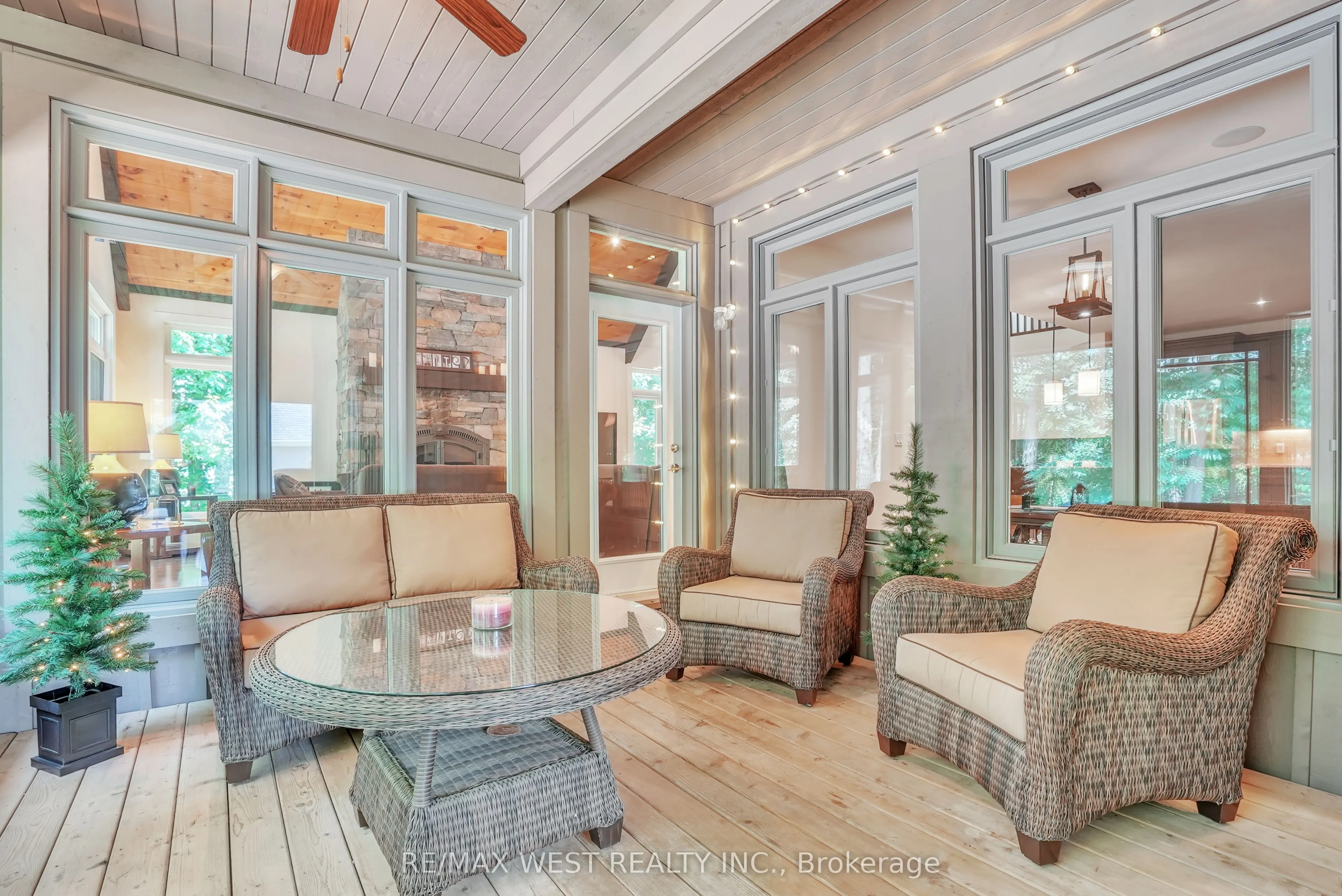 8 Westwind Court