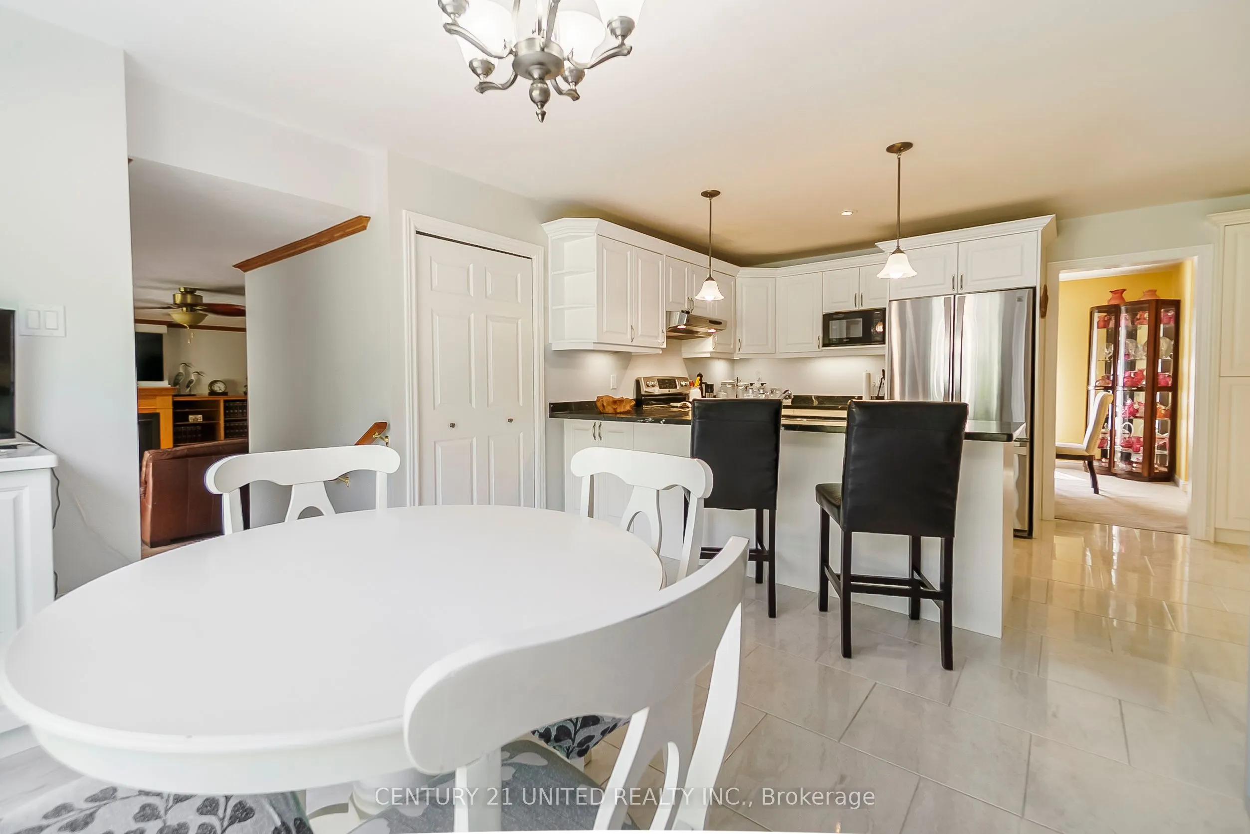 1656 Champlain Drive