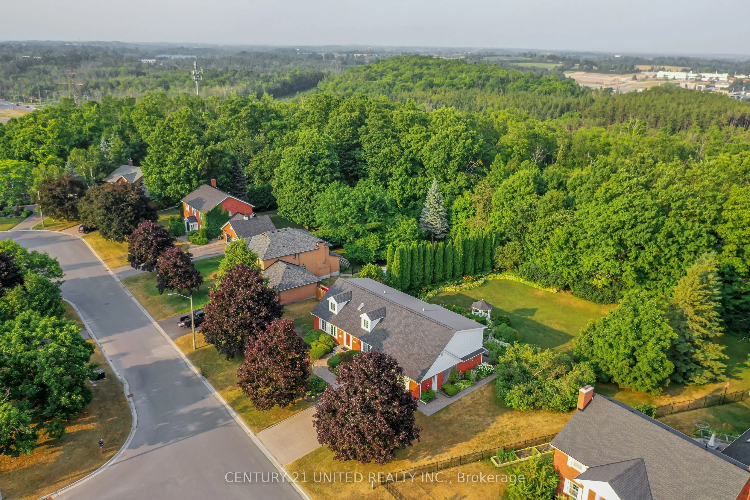1656 Champlain Drive