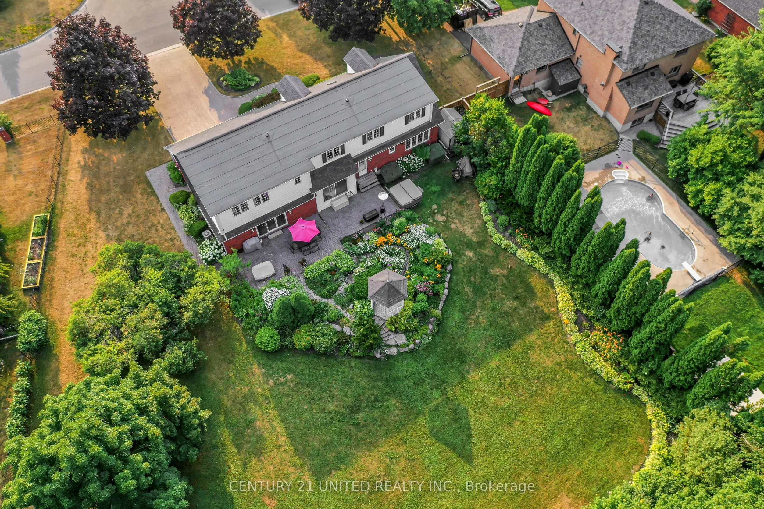 1656 Champlain Drive