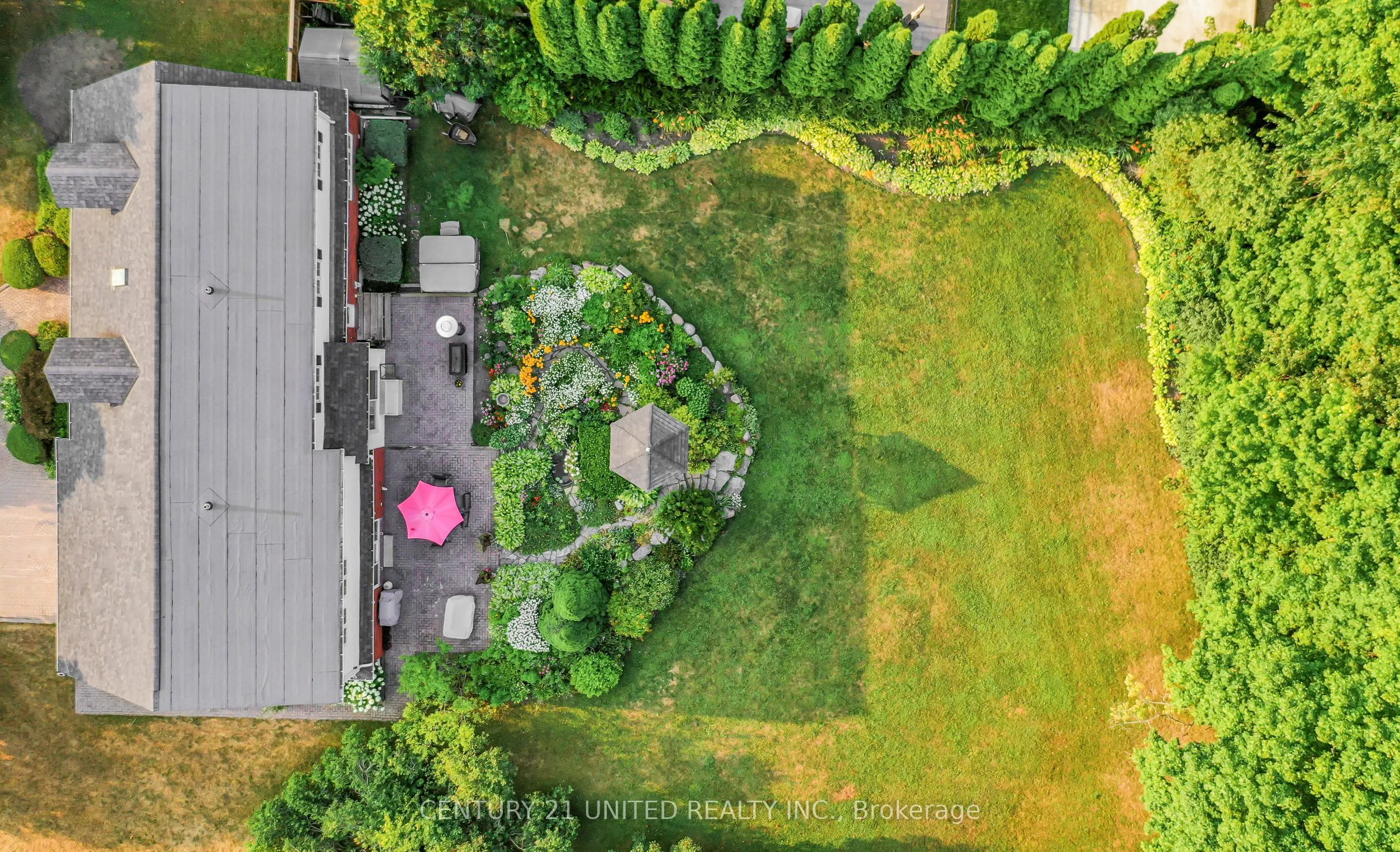 1656 Champlain Drive