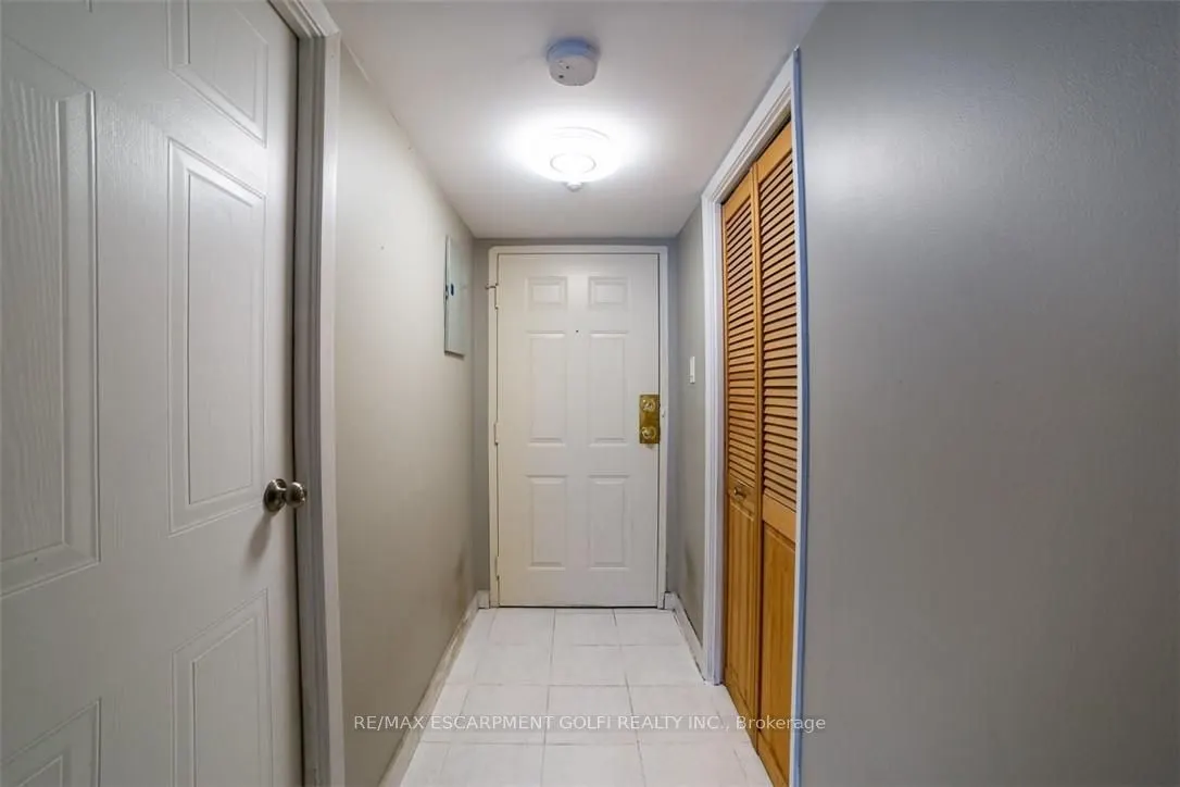 400 York Boulevard, #302