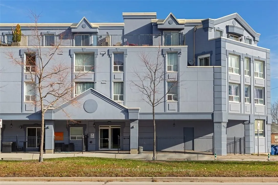 400 York Boulevard, #302