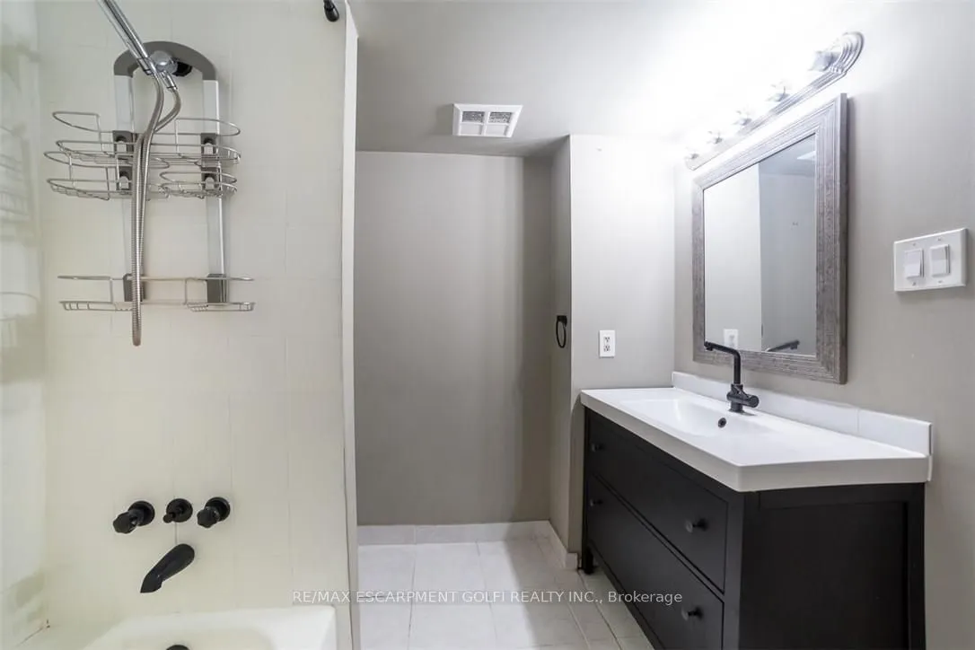 400 York Boulevard, #302