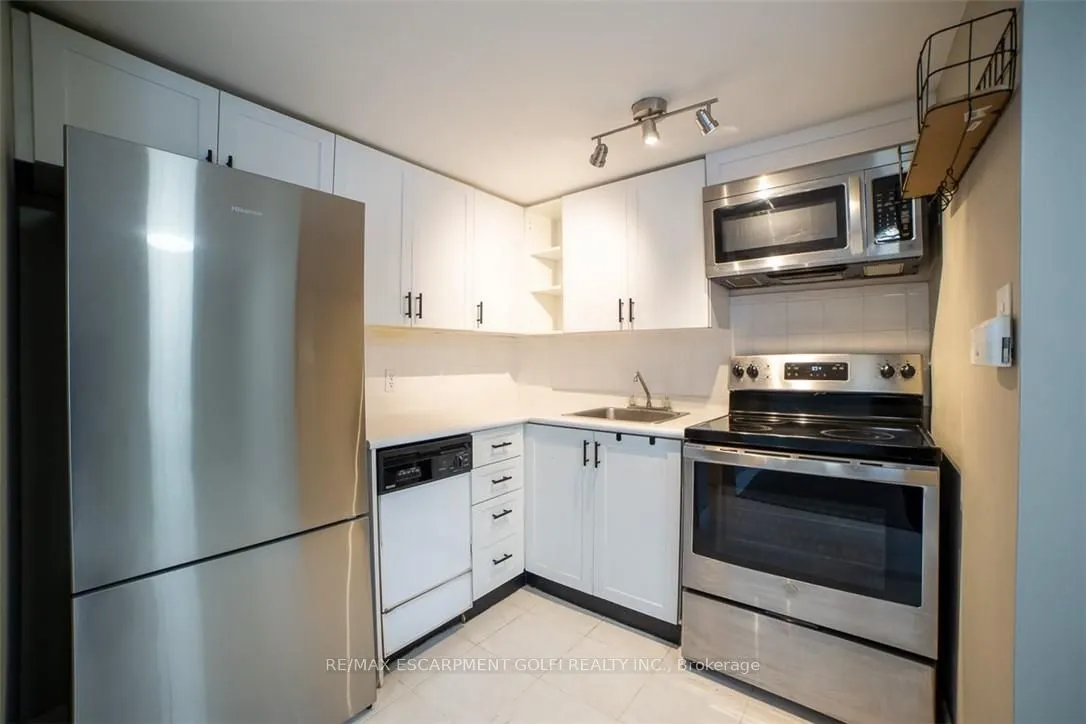 400 York Boulevard, #302