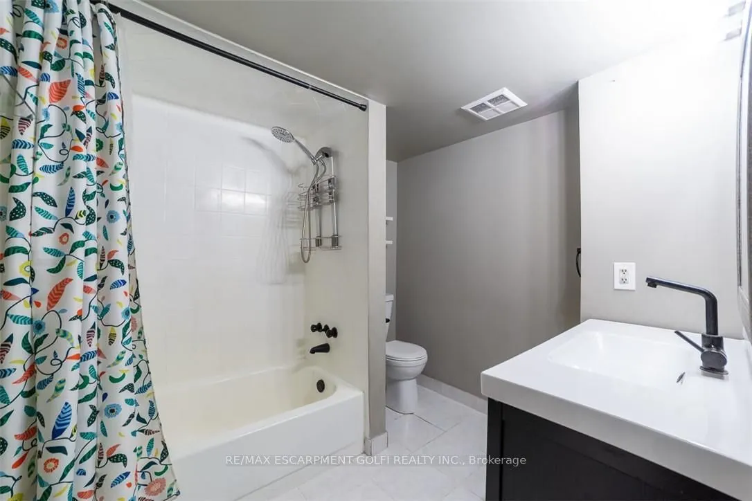 400 York Boulevard, #302