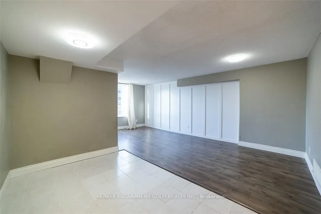 400 York Boulevard, #302