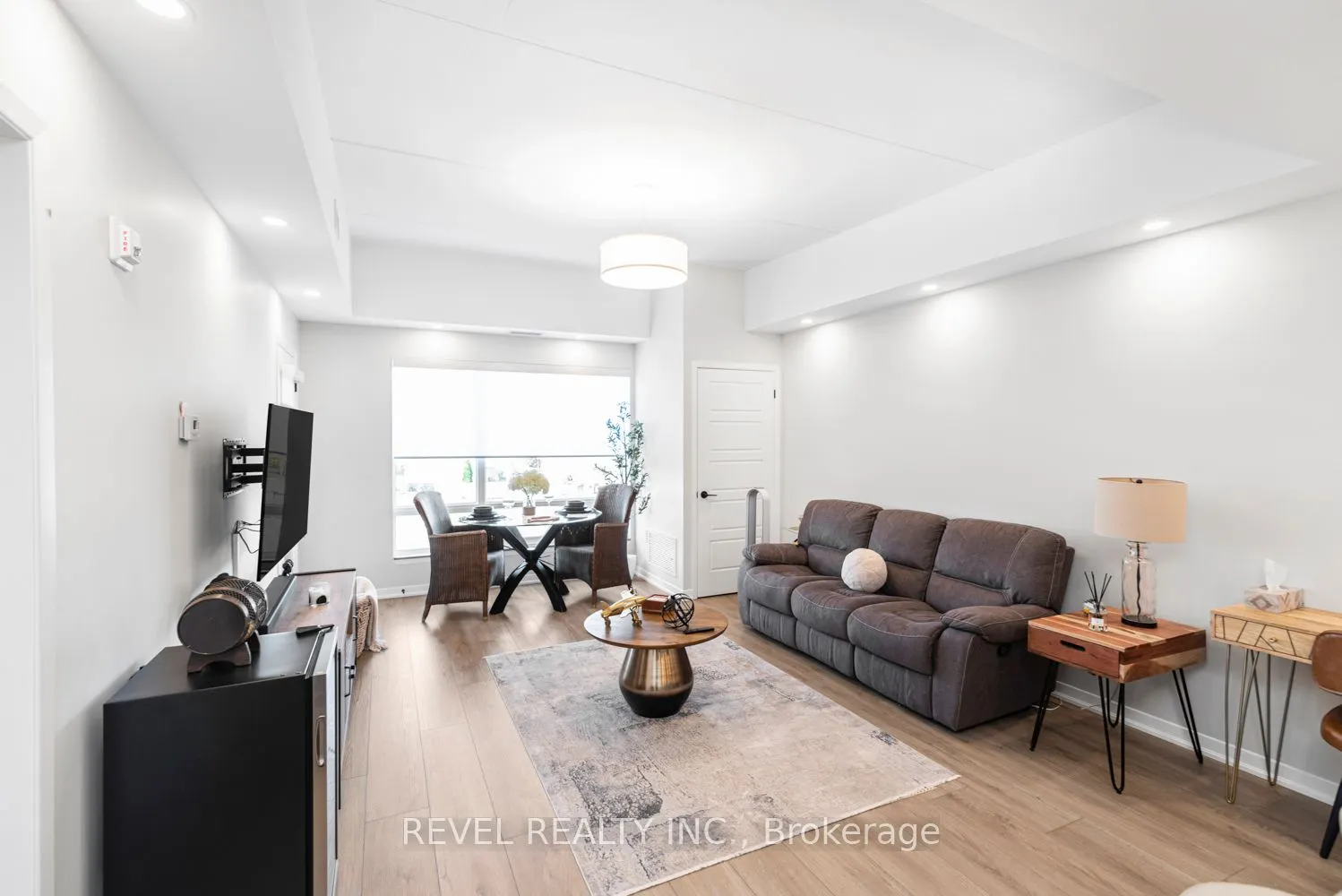 3998 Victoria Avenue, #408