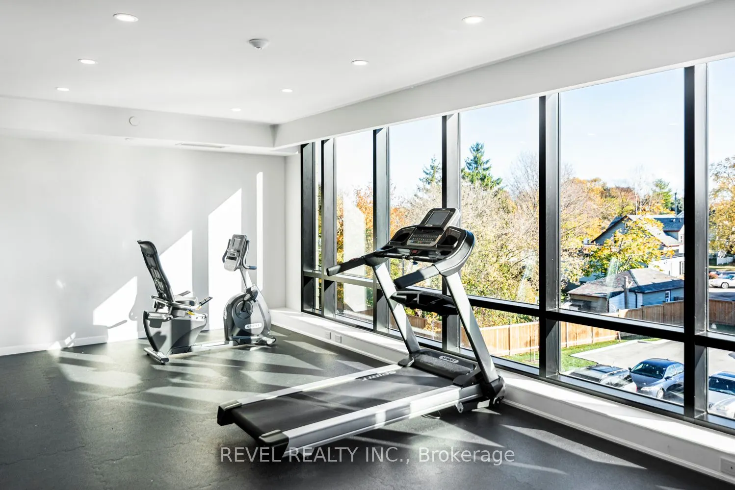 3998 Victoria Avenue, #408
