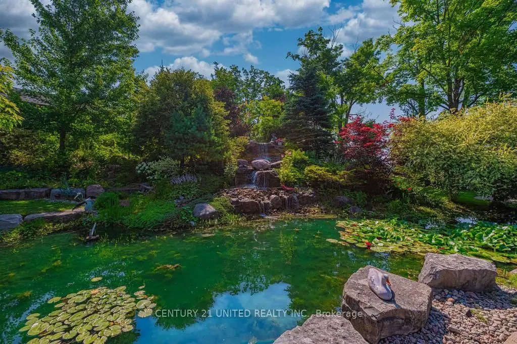 15 Trillium Court