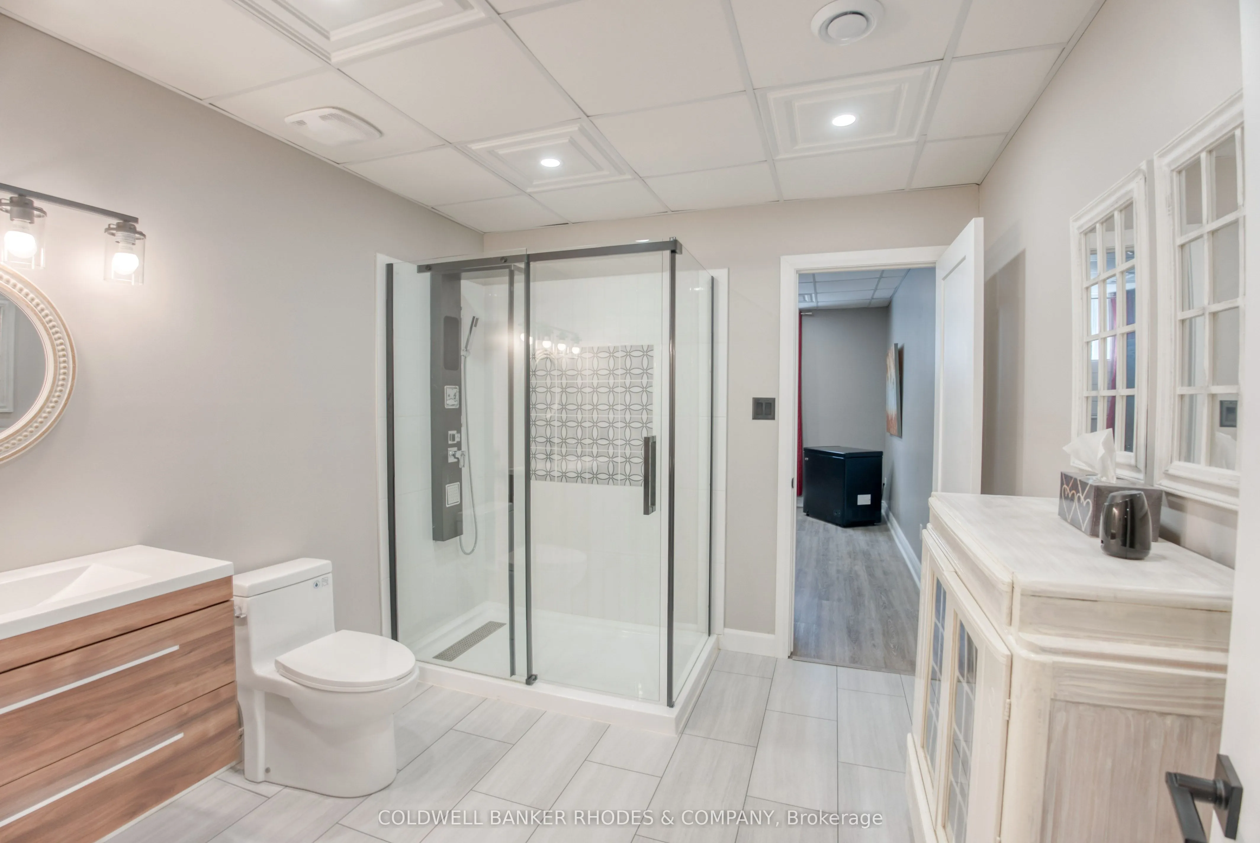 454 Creekview Way