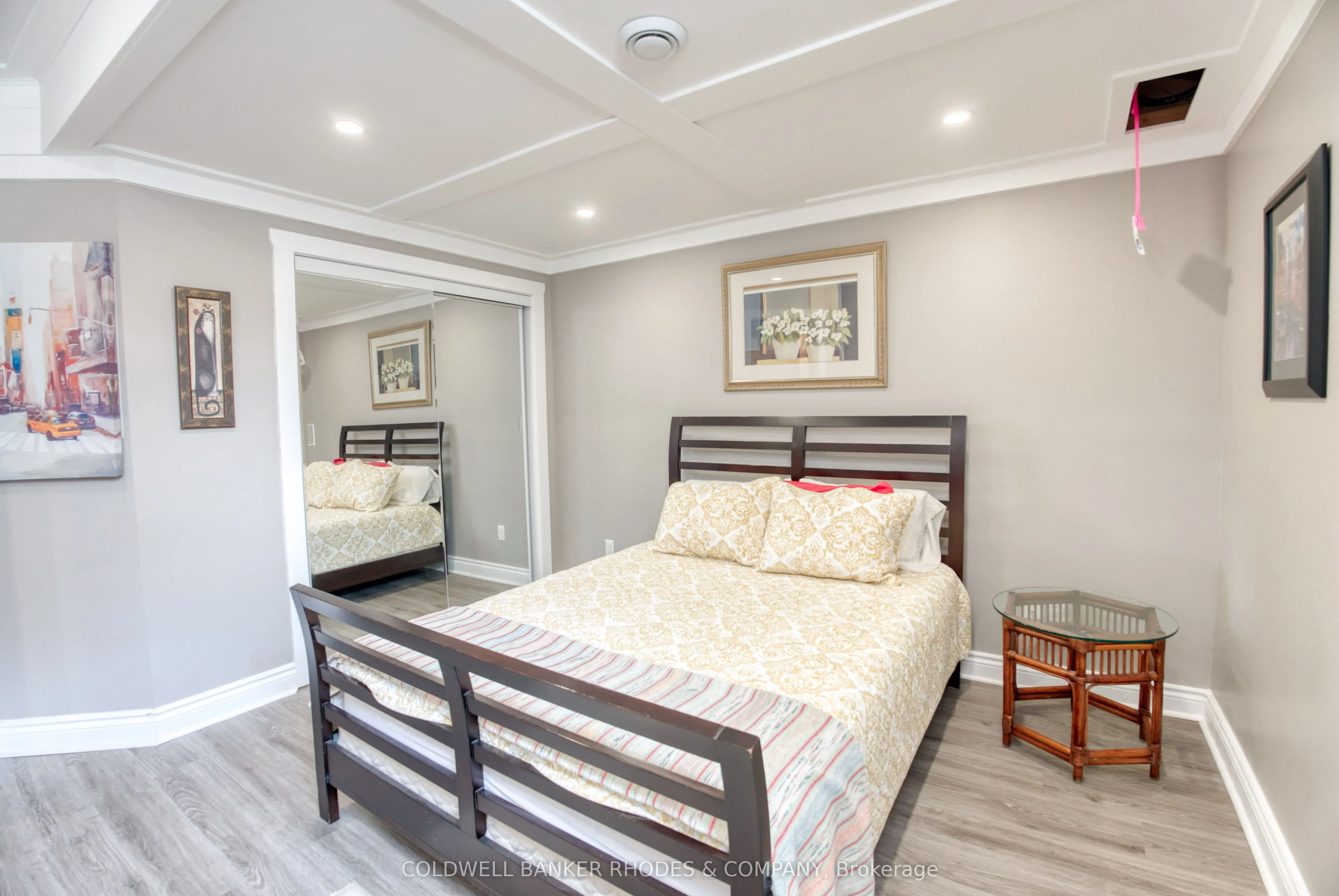 454 Creekview Way