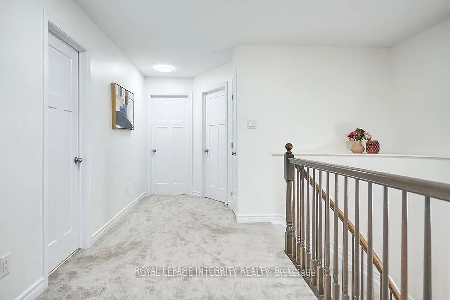 619 Moorpark Avenue