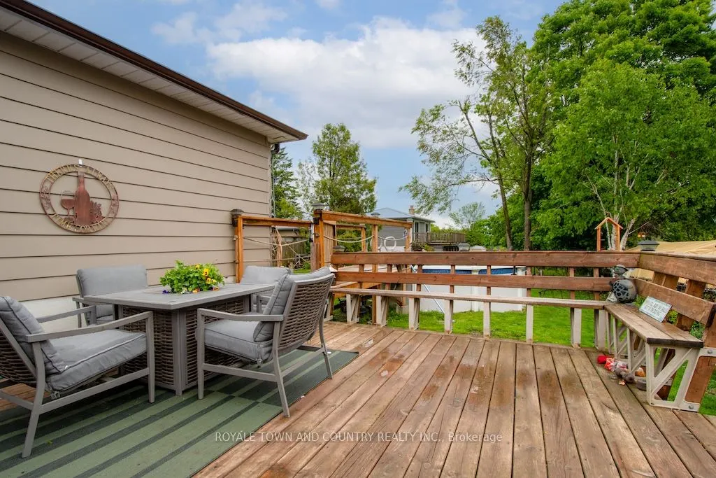 24 Mohawk Drive