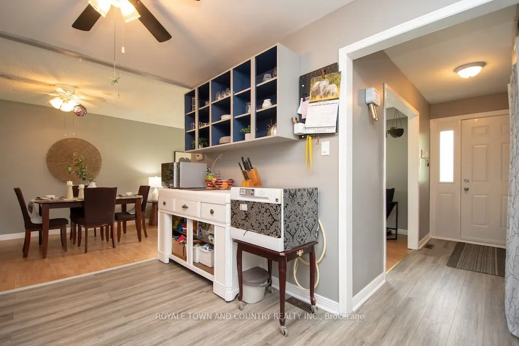 24 Mohawk Drive