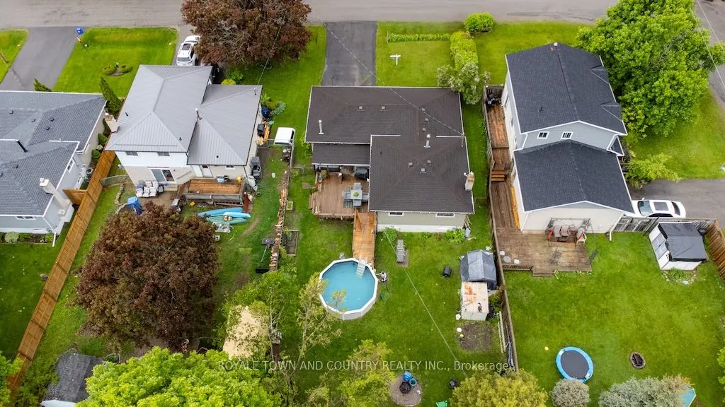 24 Mohawk Drive