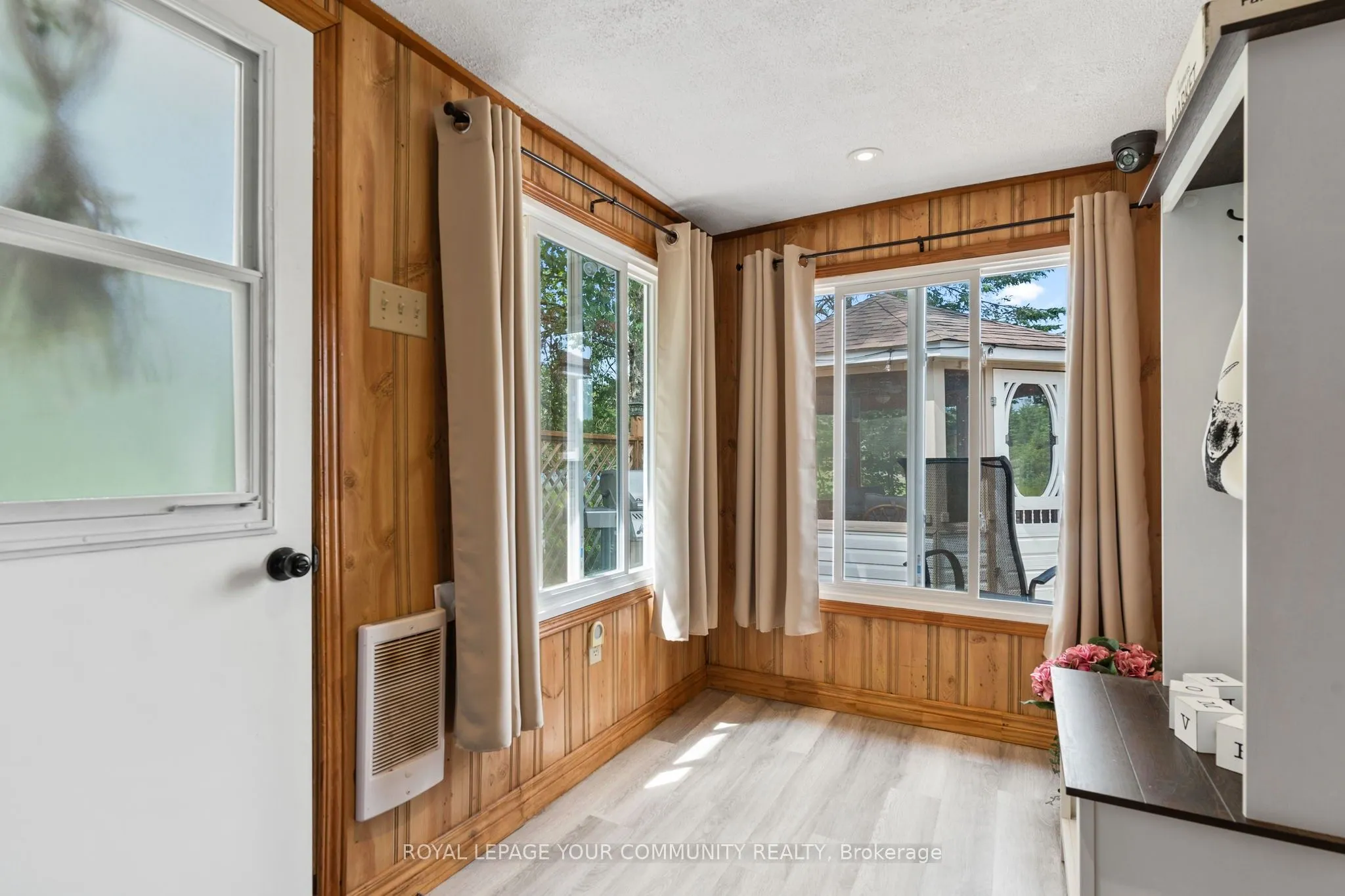 1139 Canuck Trail