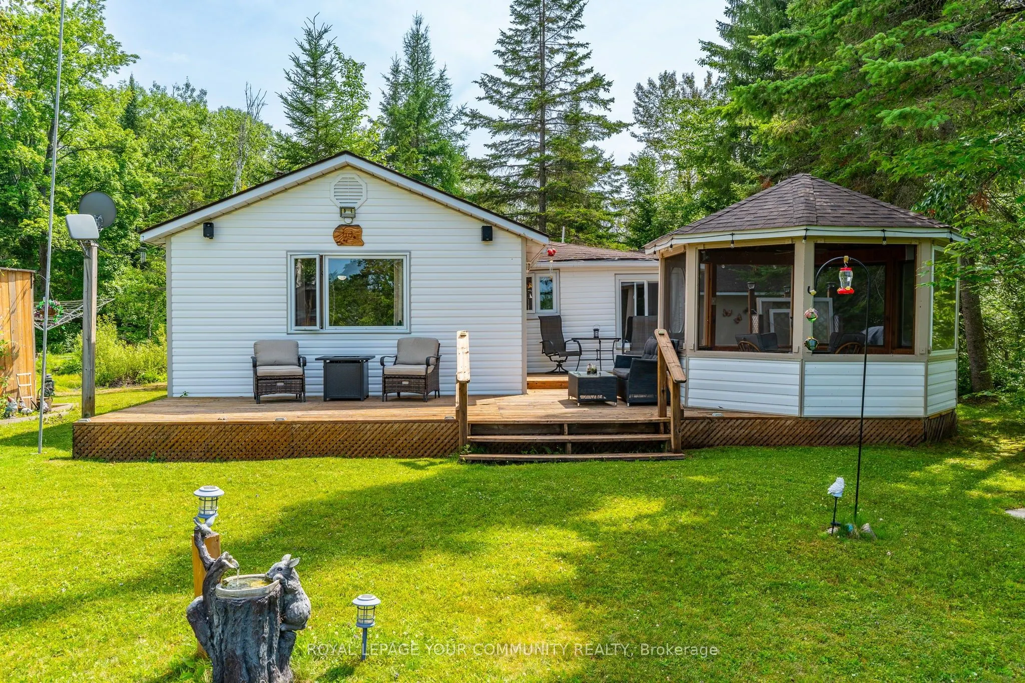 1139 Canuck Trail