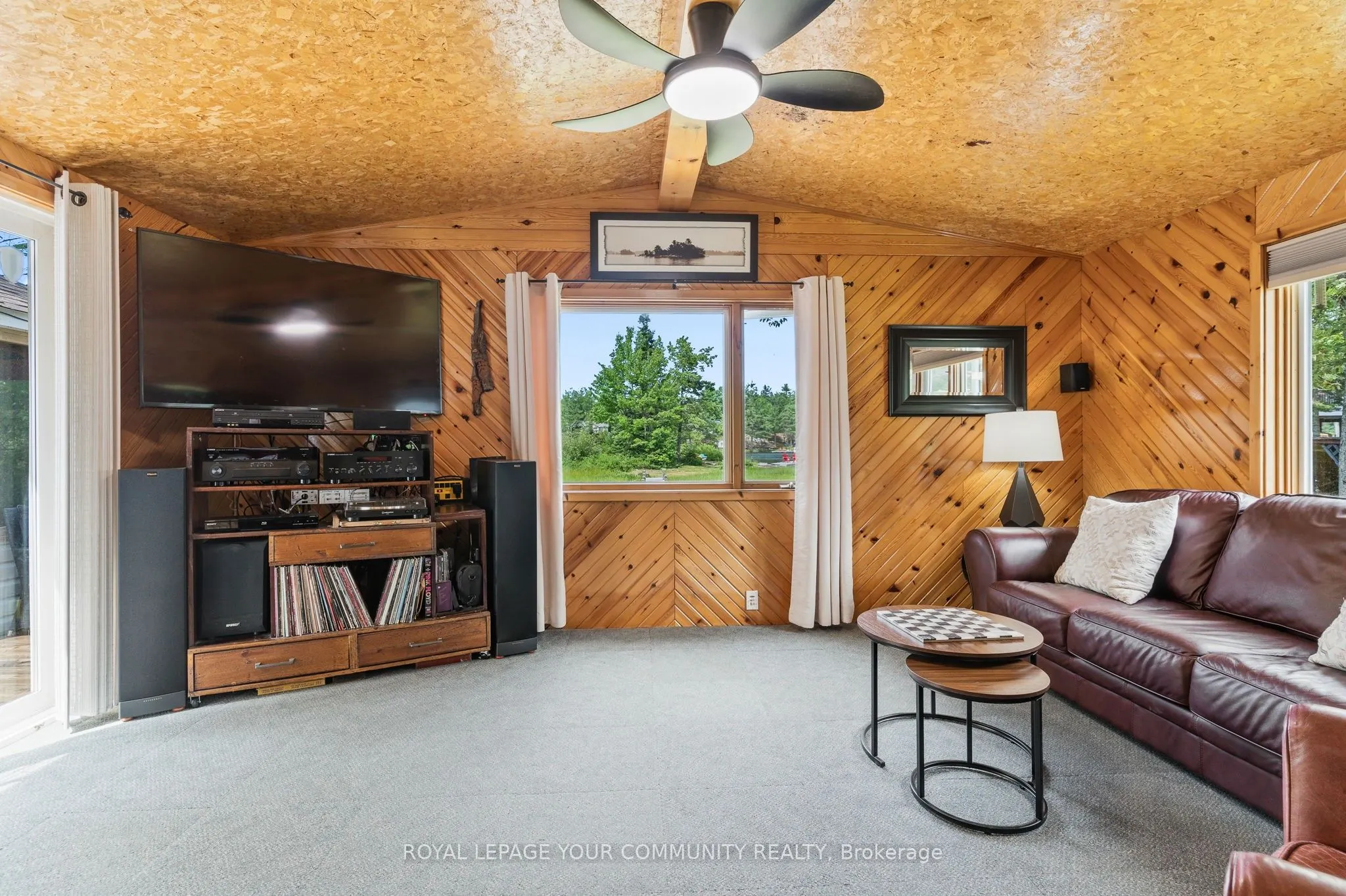 1139 Canuck Trail
