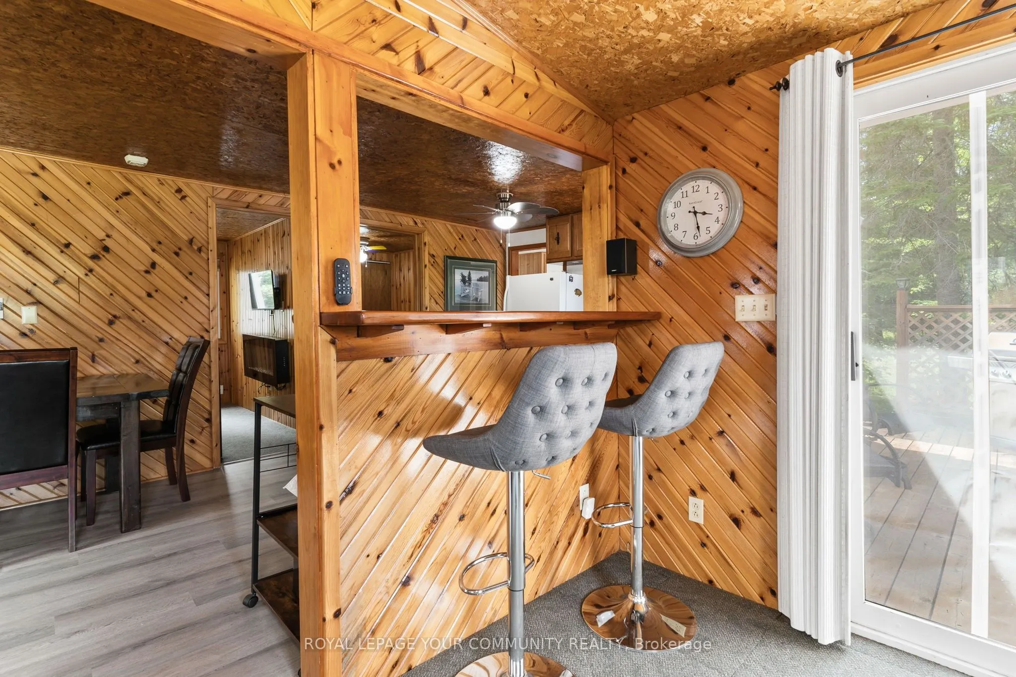 1139 Canuck Trail