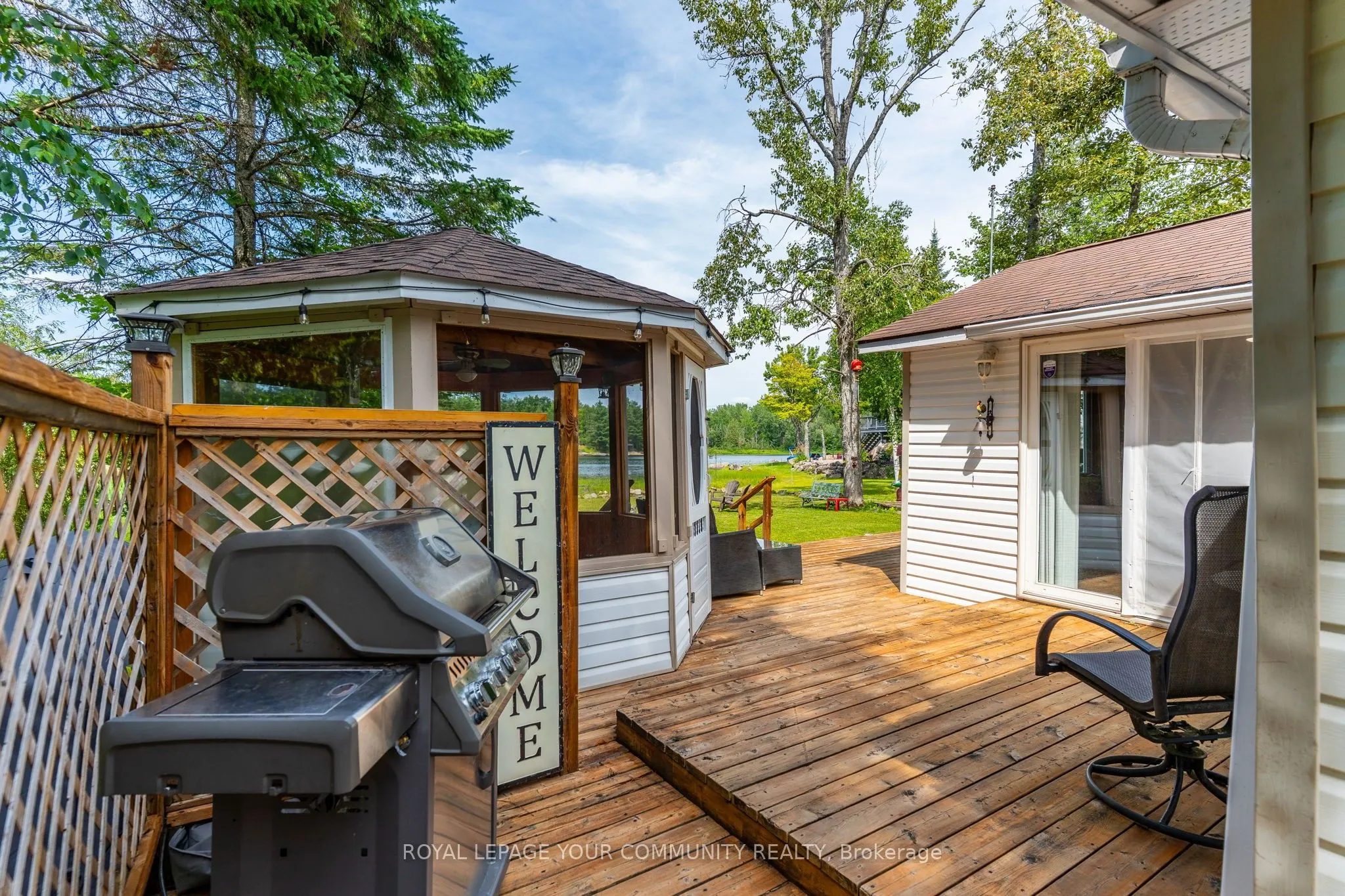 1139 Canuck Trail