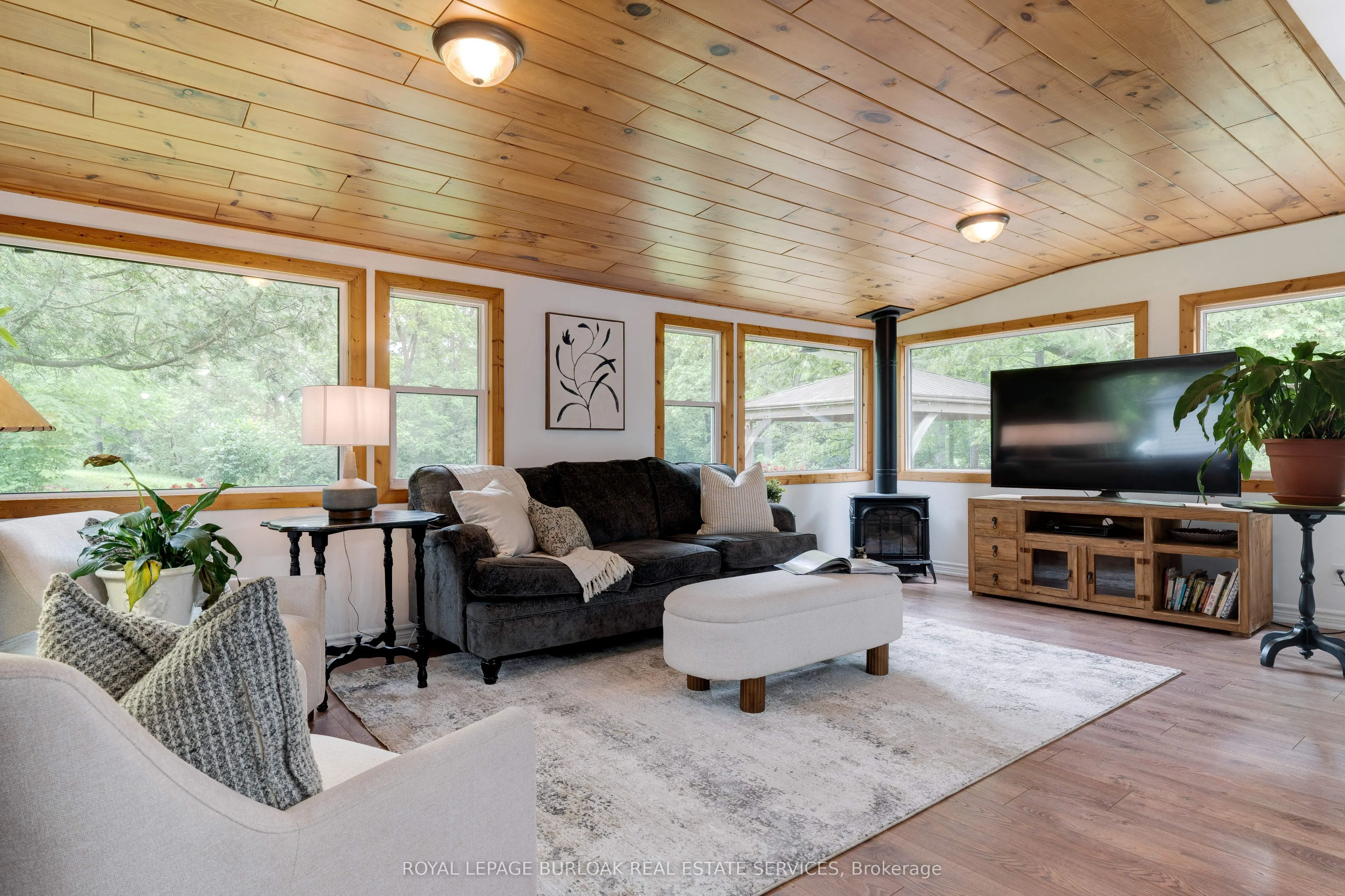 401 Lynden Road