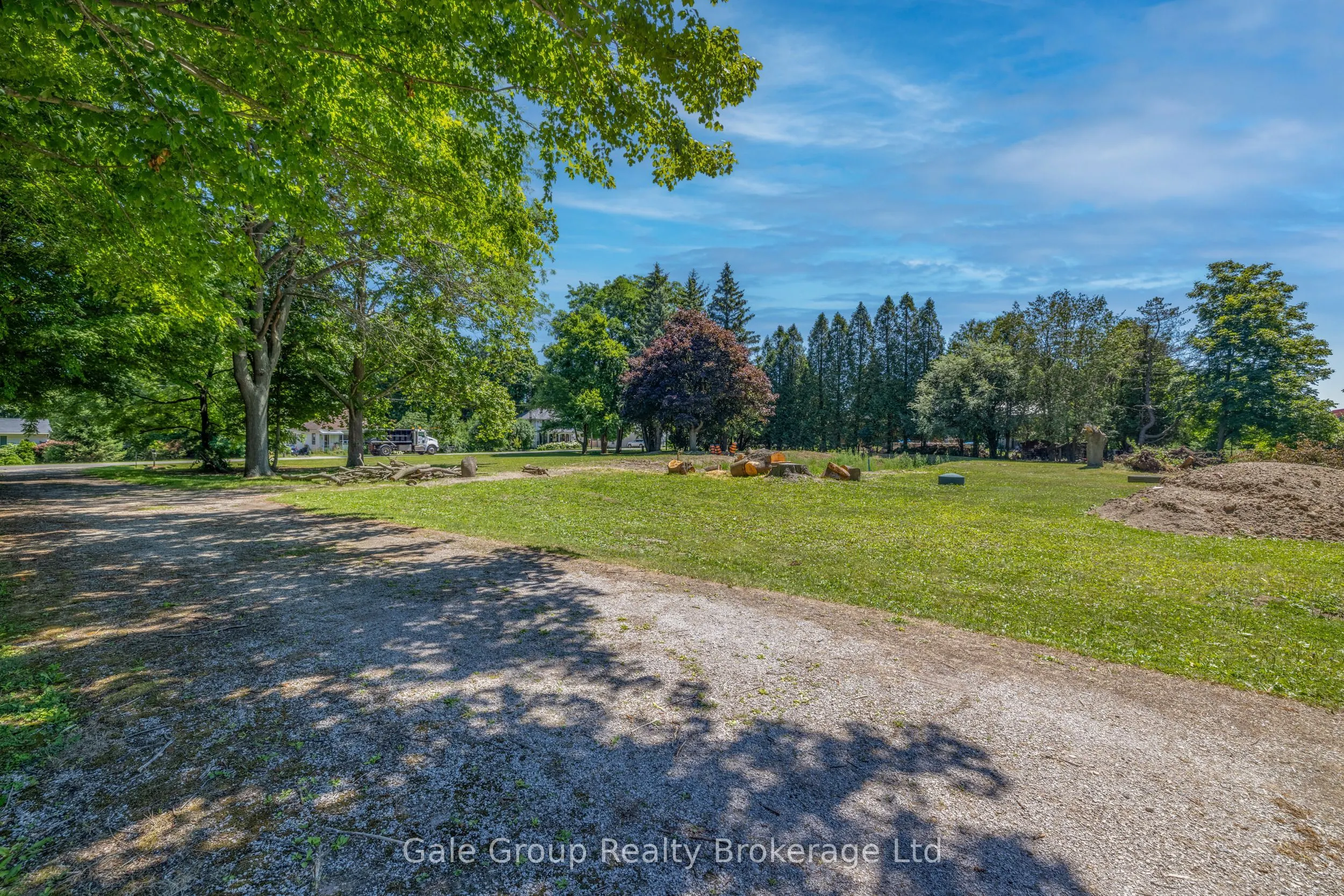 374127 Foldens Line