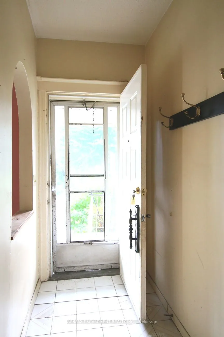 49 Nightingale Street