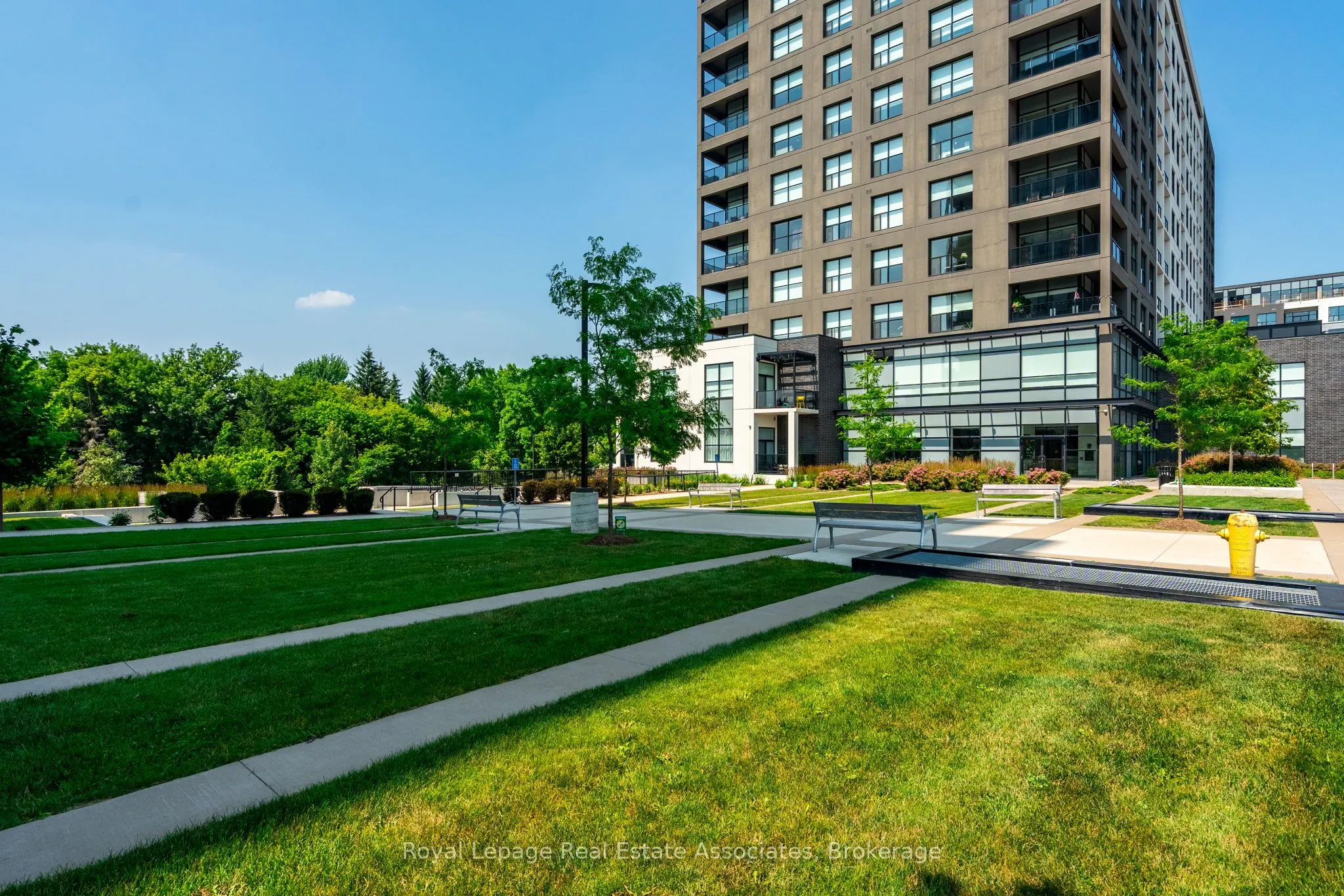 1878 Gordon Street, #814