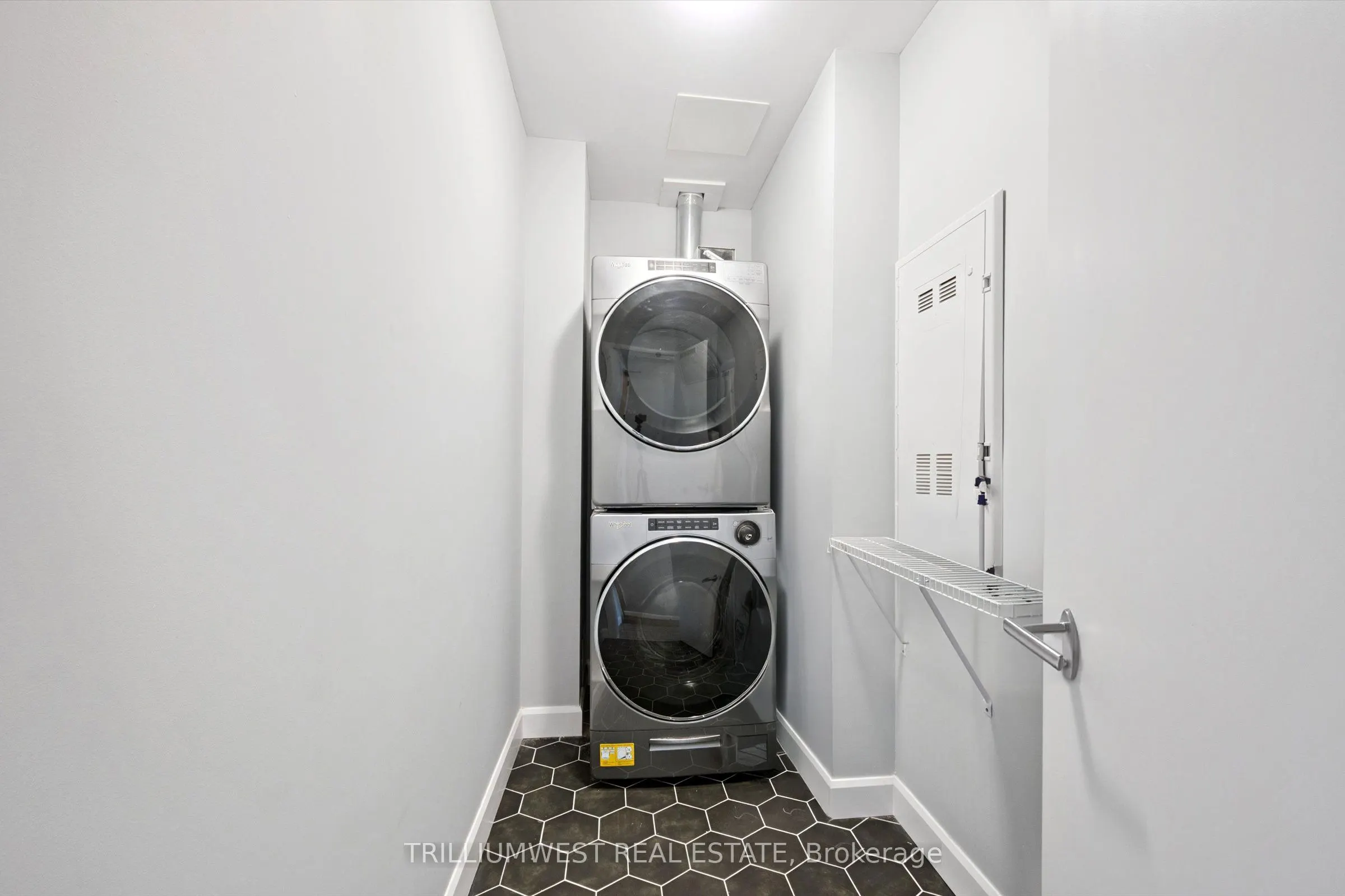 51 David Street, #206