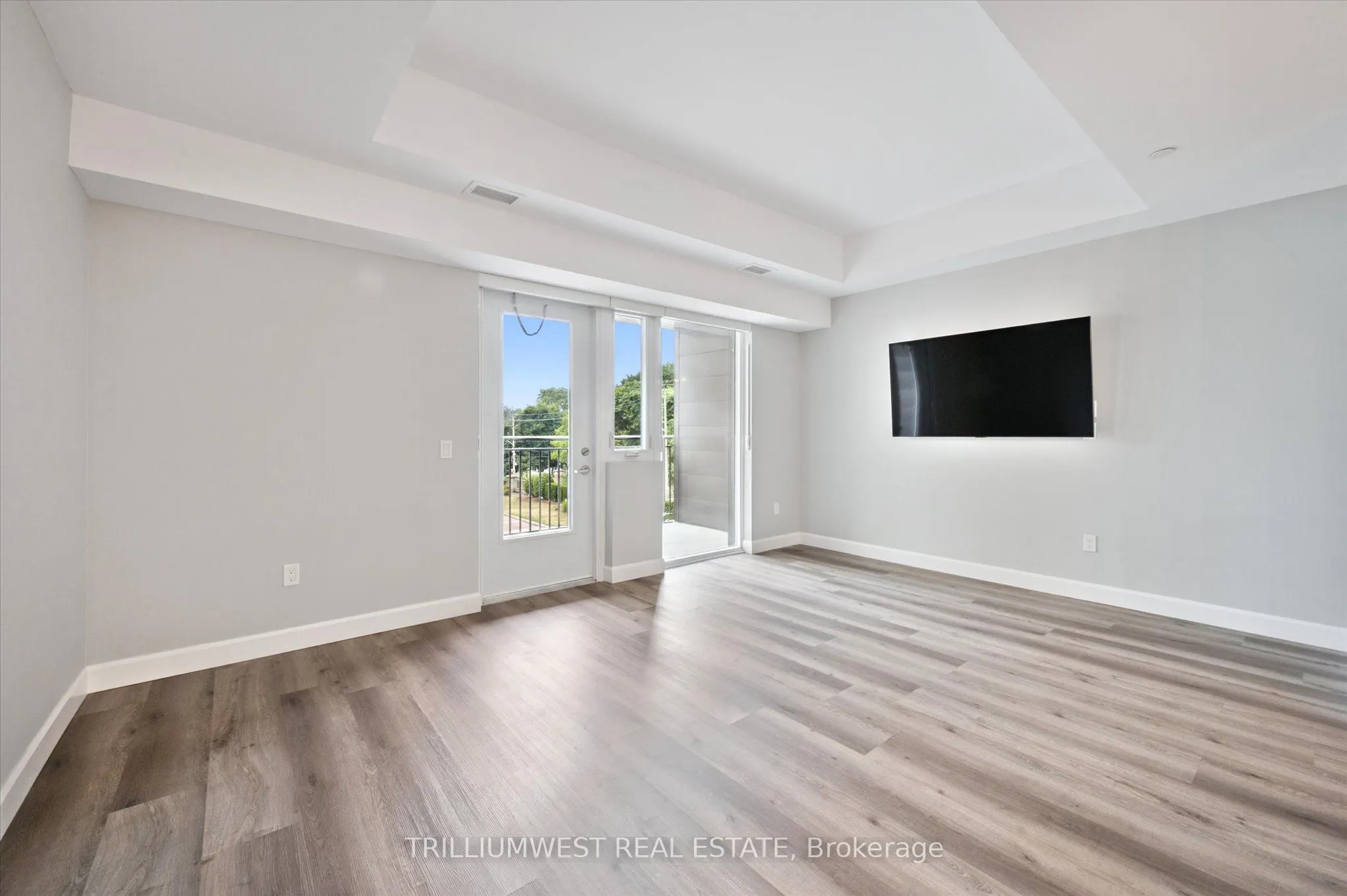 51 David Street, #206