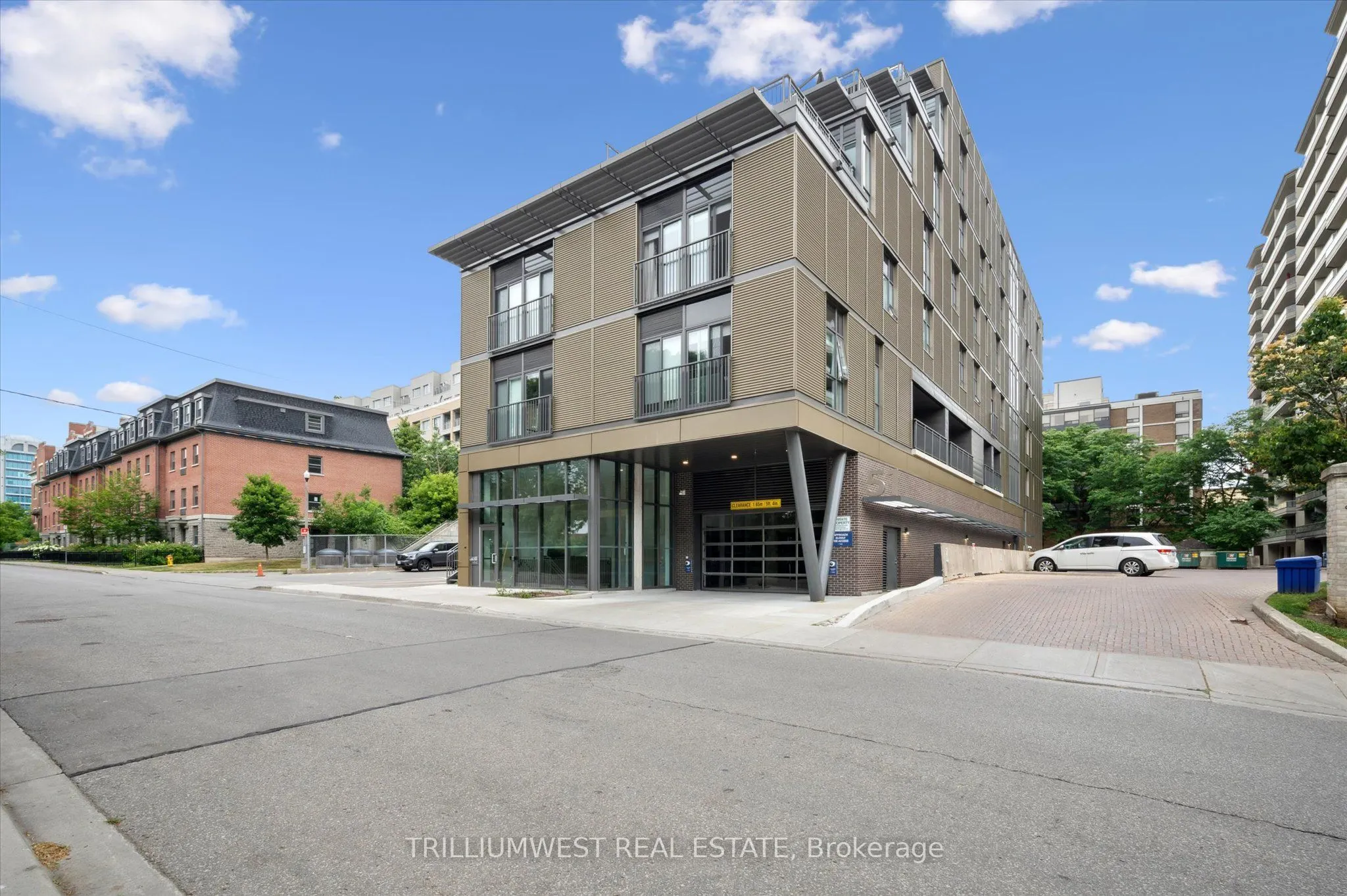 51 David Street, #206
