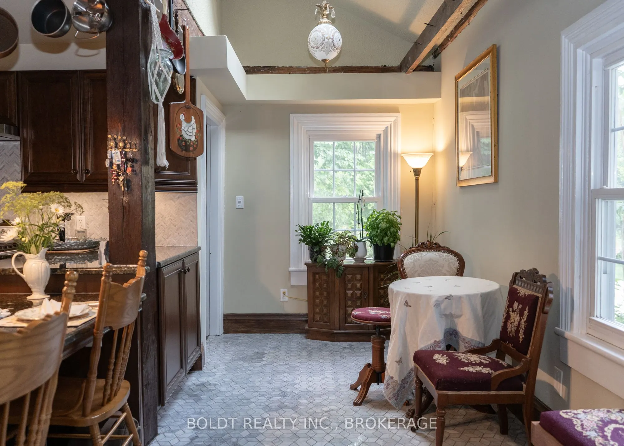 2440 Decew Road