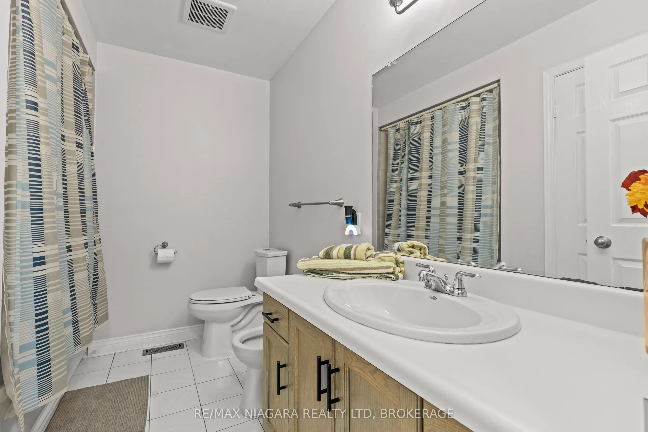 34 Dynasty Avenue, #13