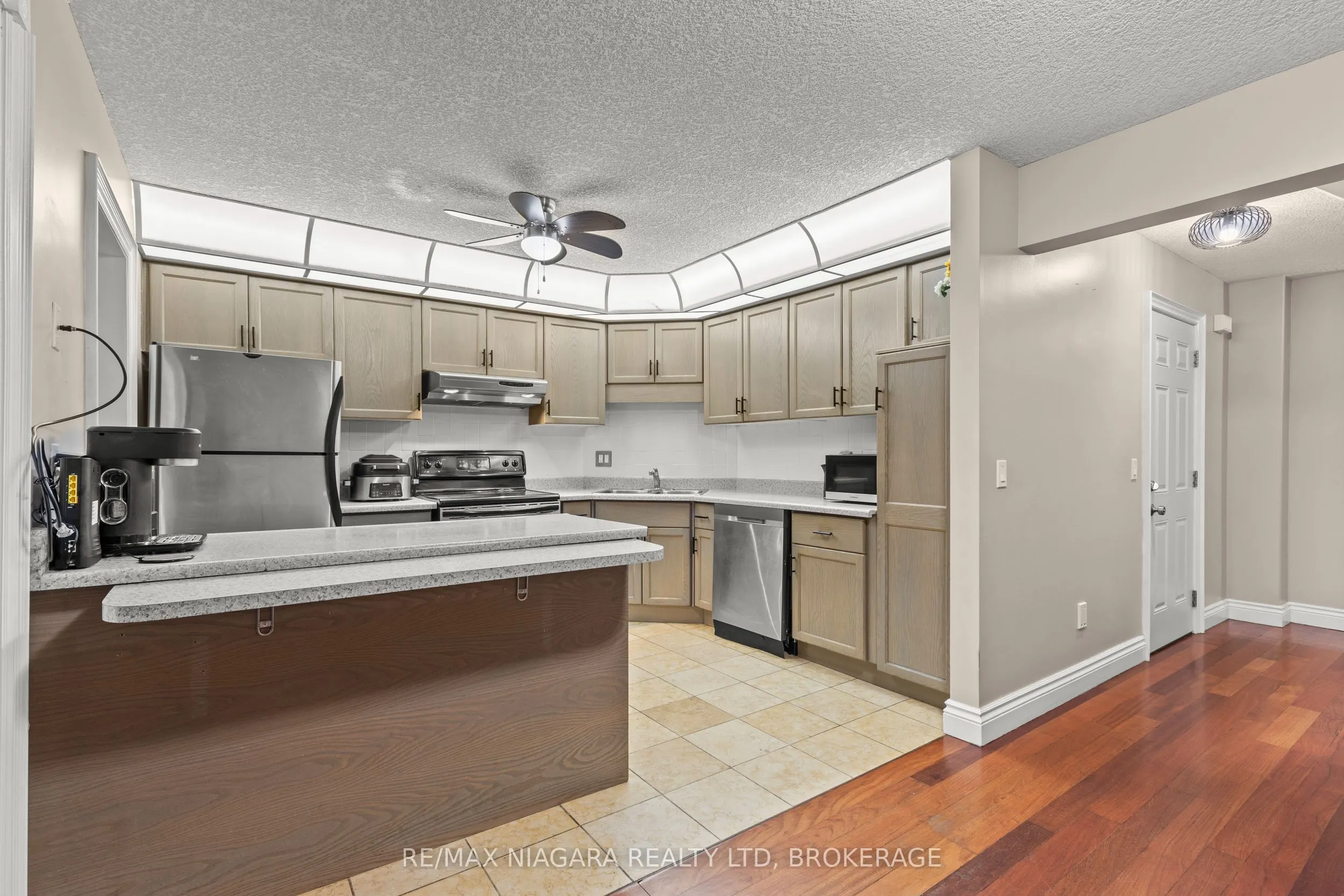34 Dynasty Avenue, #13