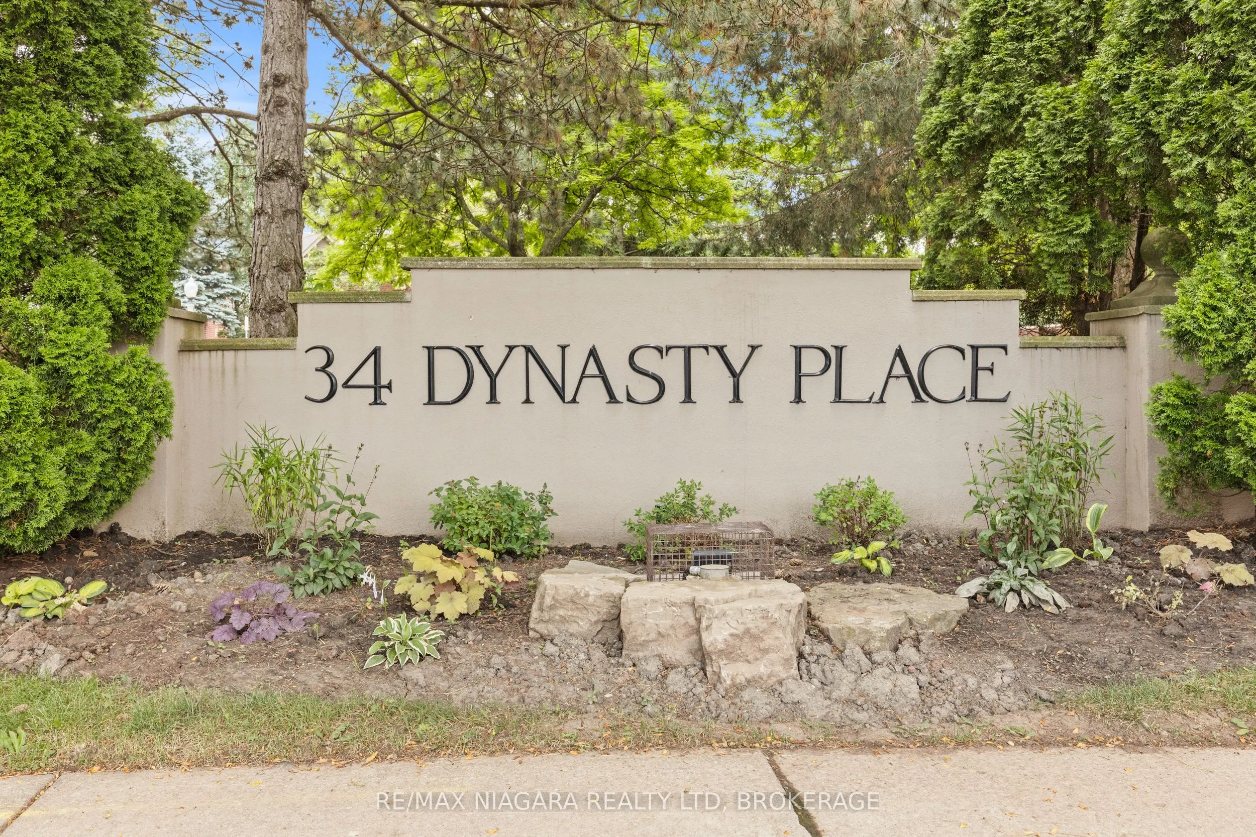 34 Dynasty Avenue, #13