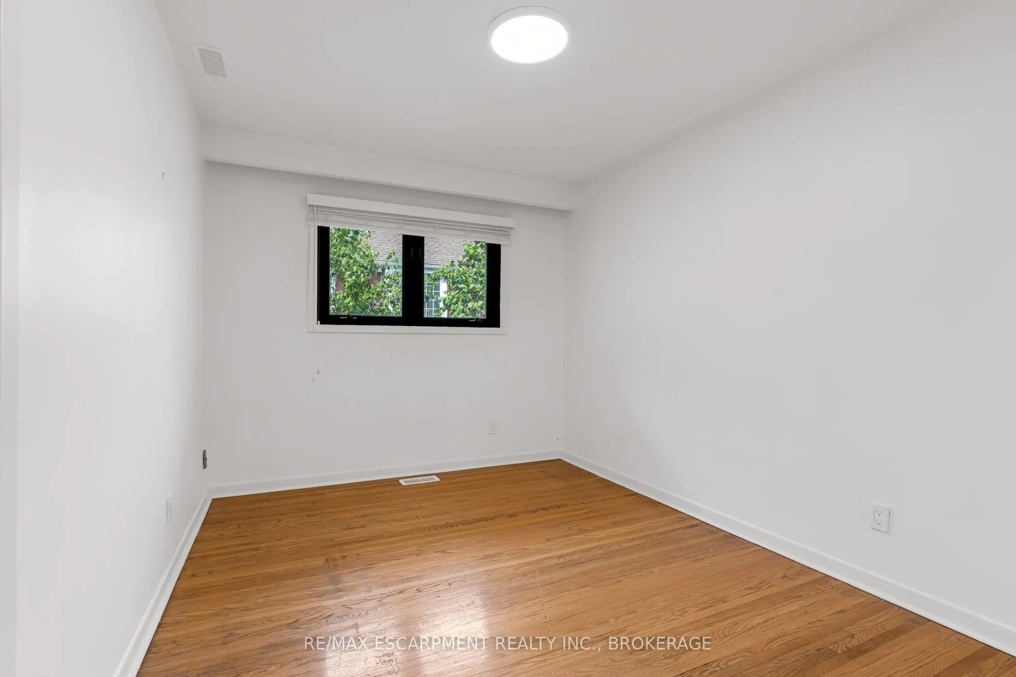 4252 William Street