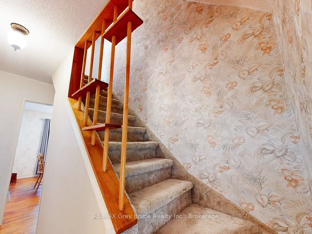 789 6th 'A' Street E