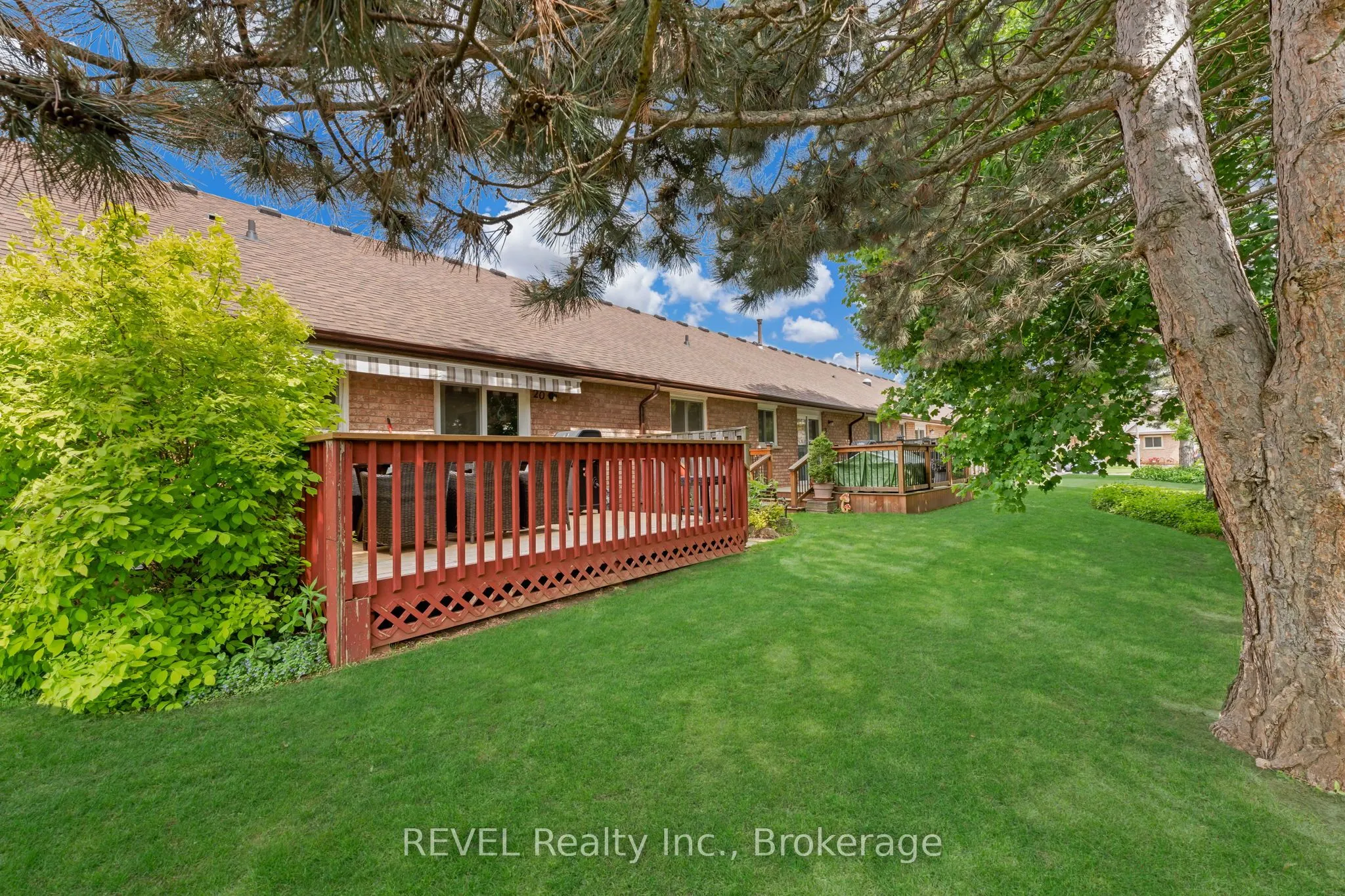 10 Wentworth Drive, #20