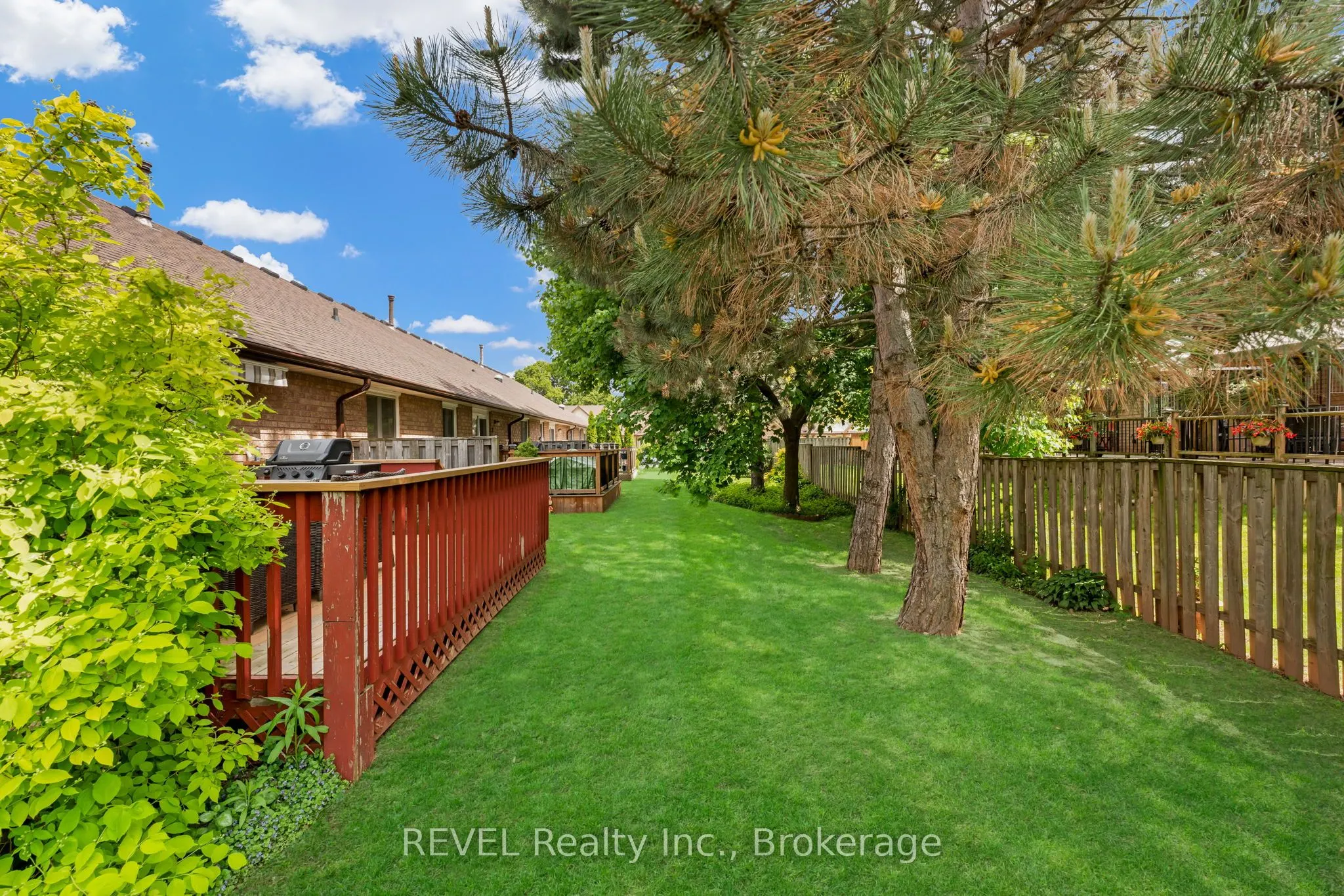 10 Wentworth Drive, #20