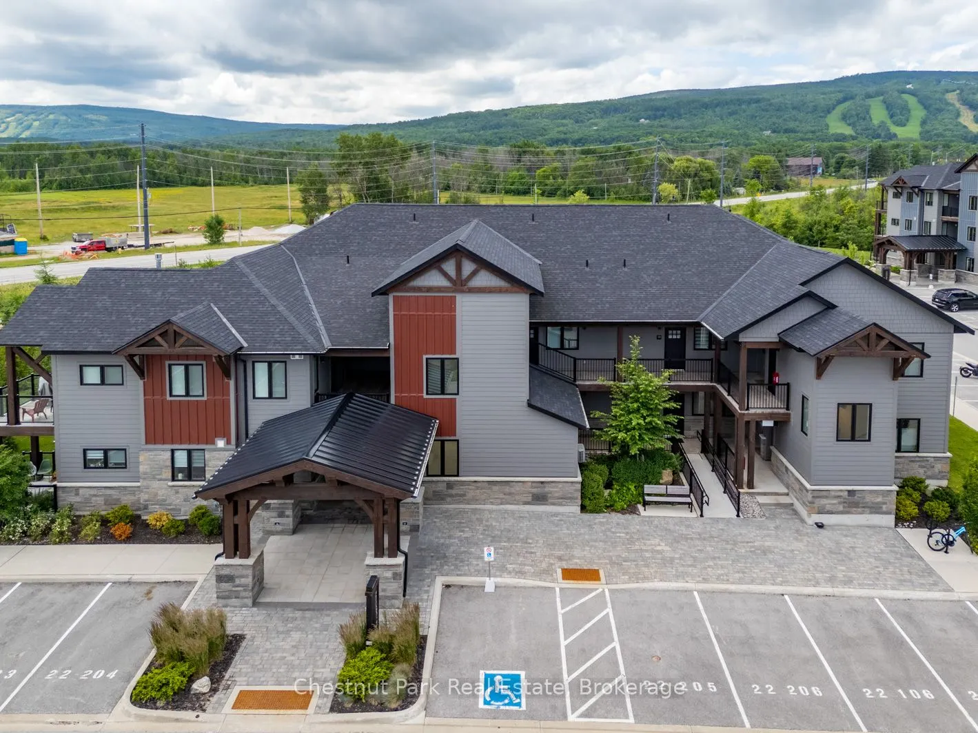 22 Beckwith Lane, #105