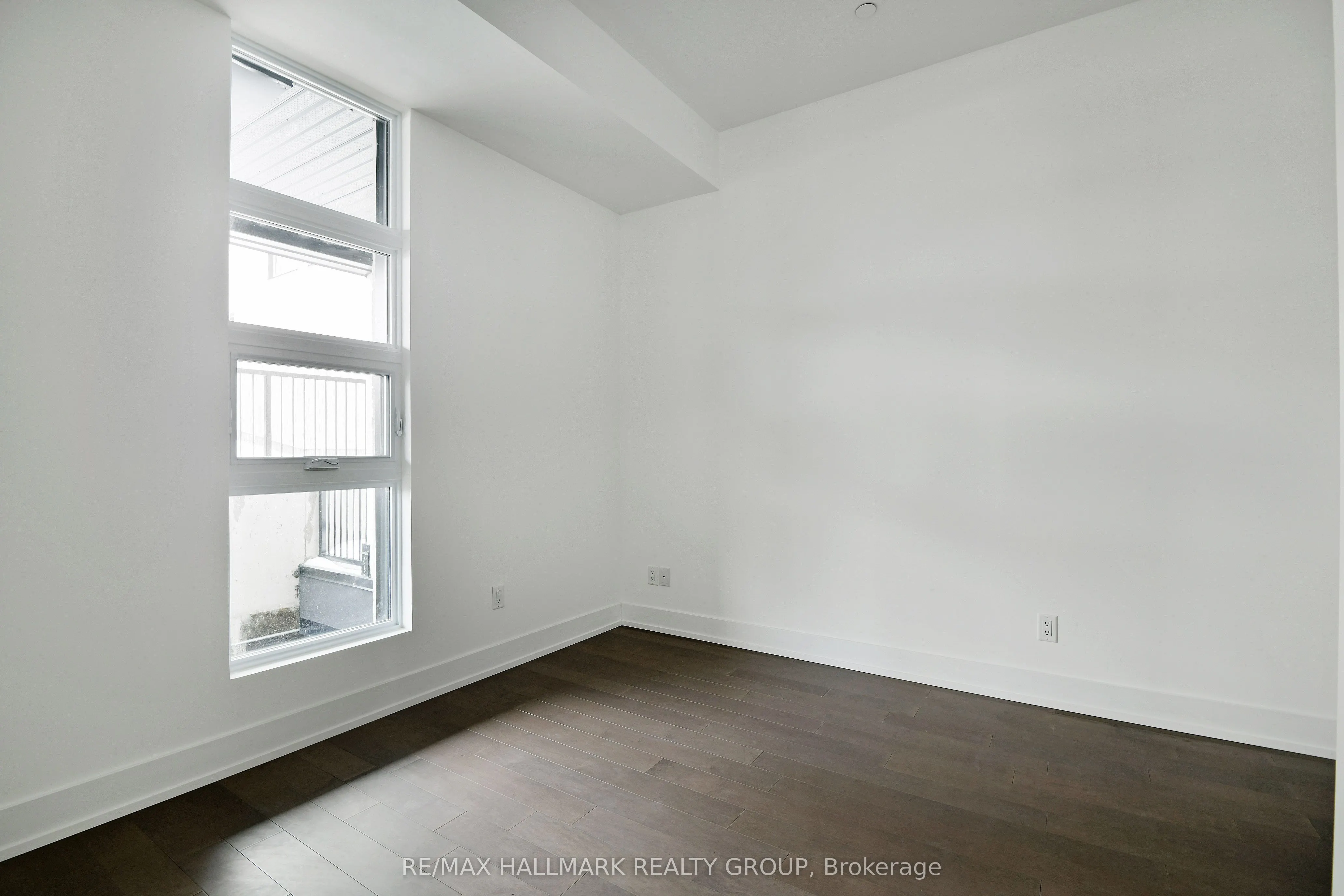101 PINHEY Street, #103