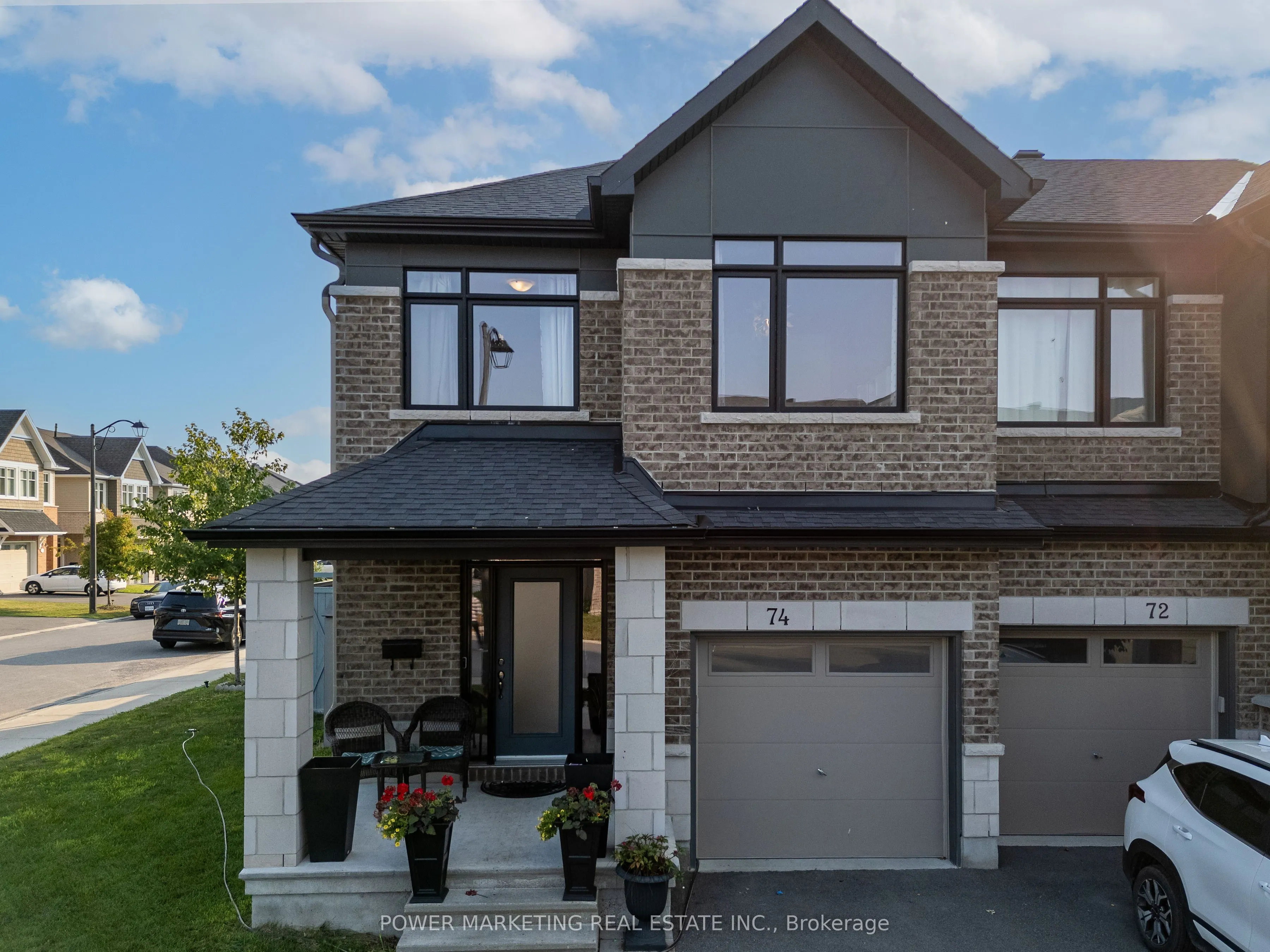 74 Finsbury Avenue