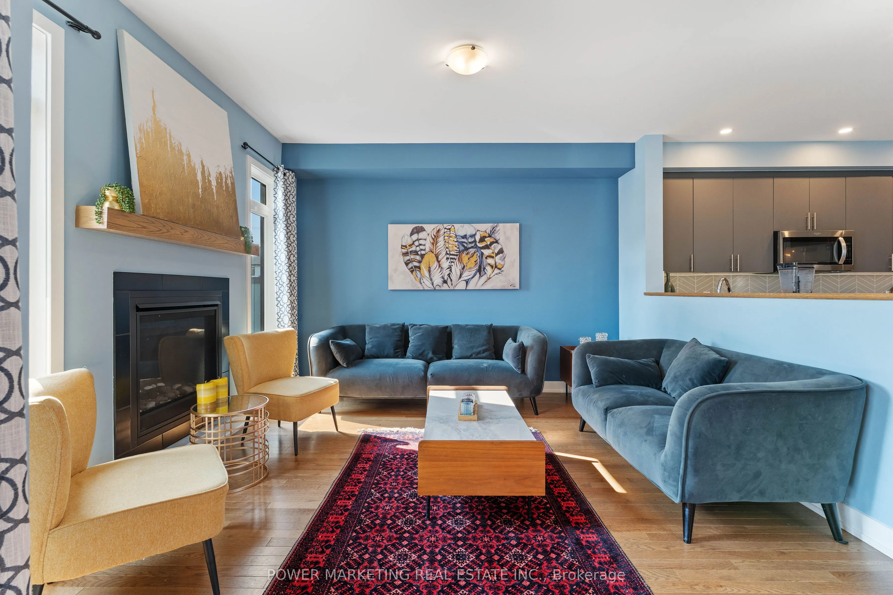 74 Finsbury Avenue