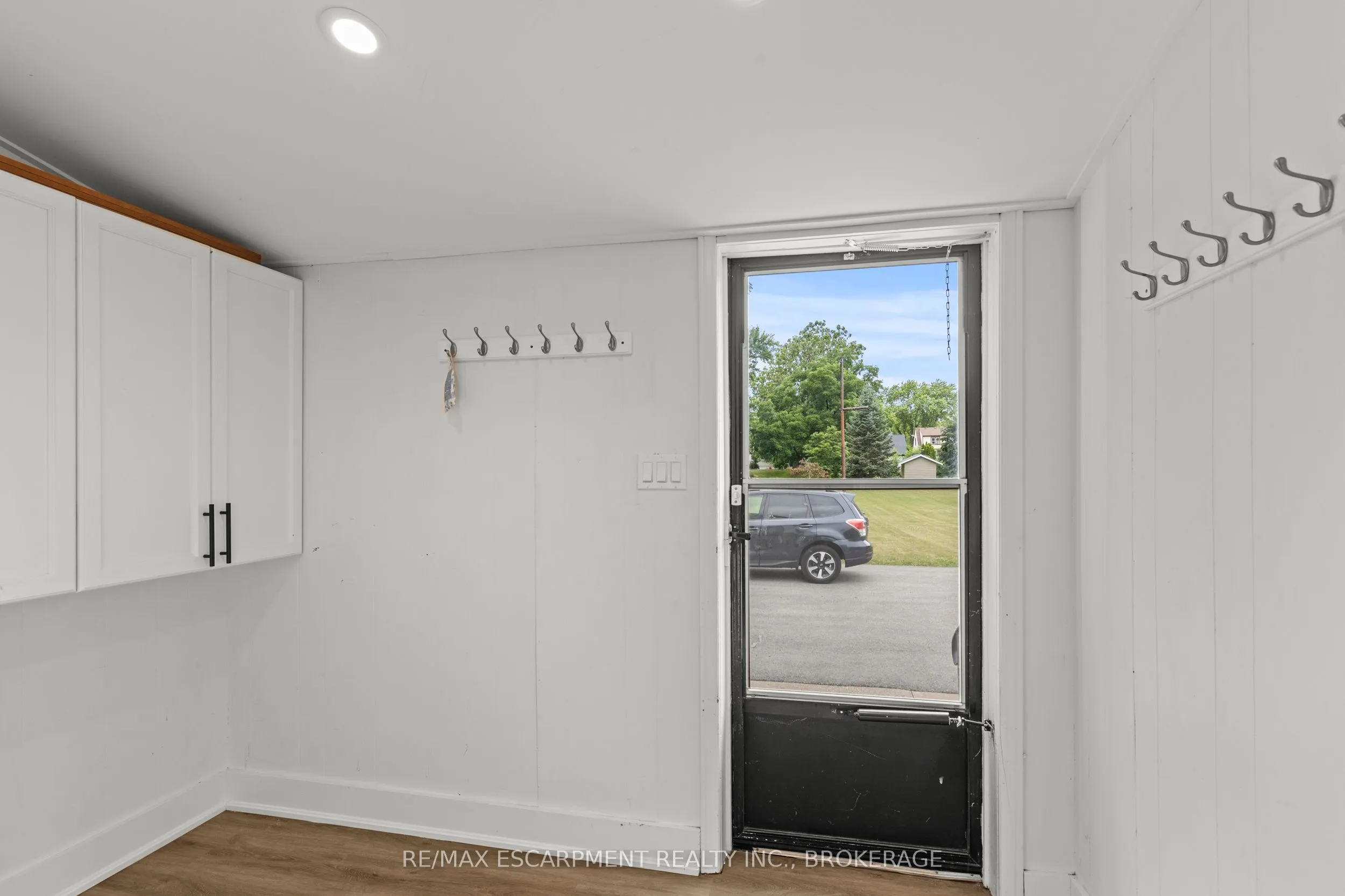 4250 William Street