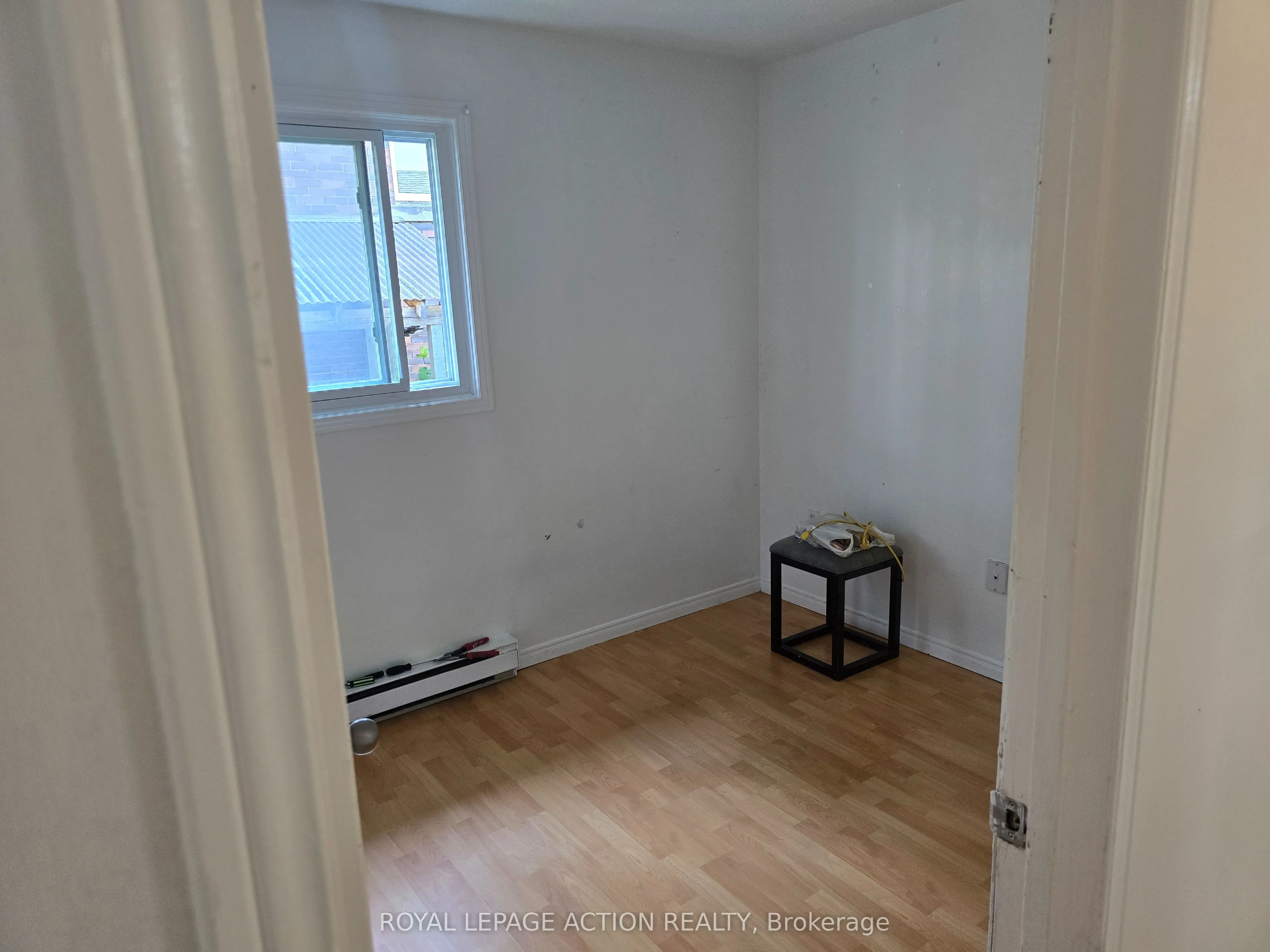 708 Oxford Street E